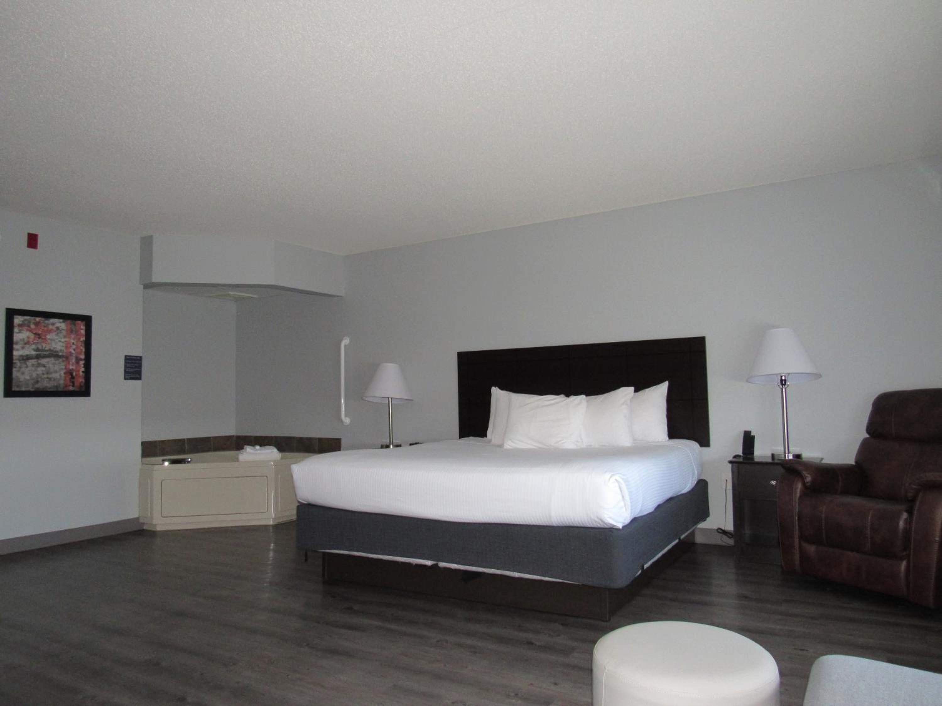 Deluxe King Room