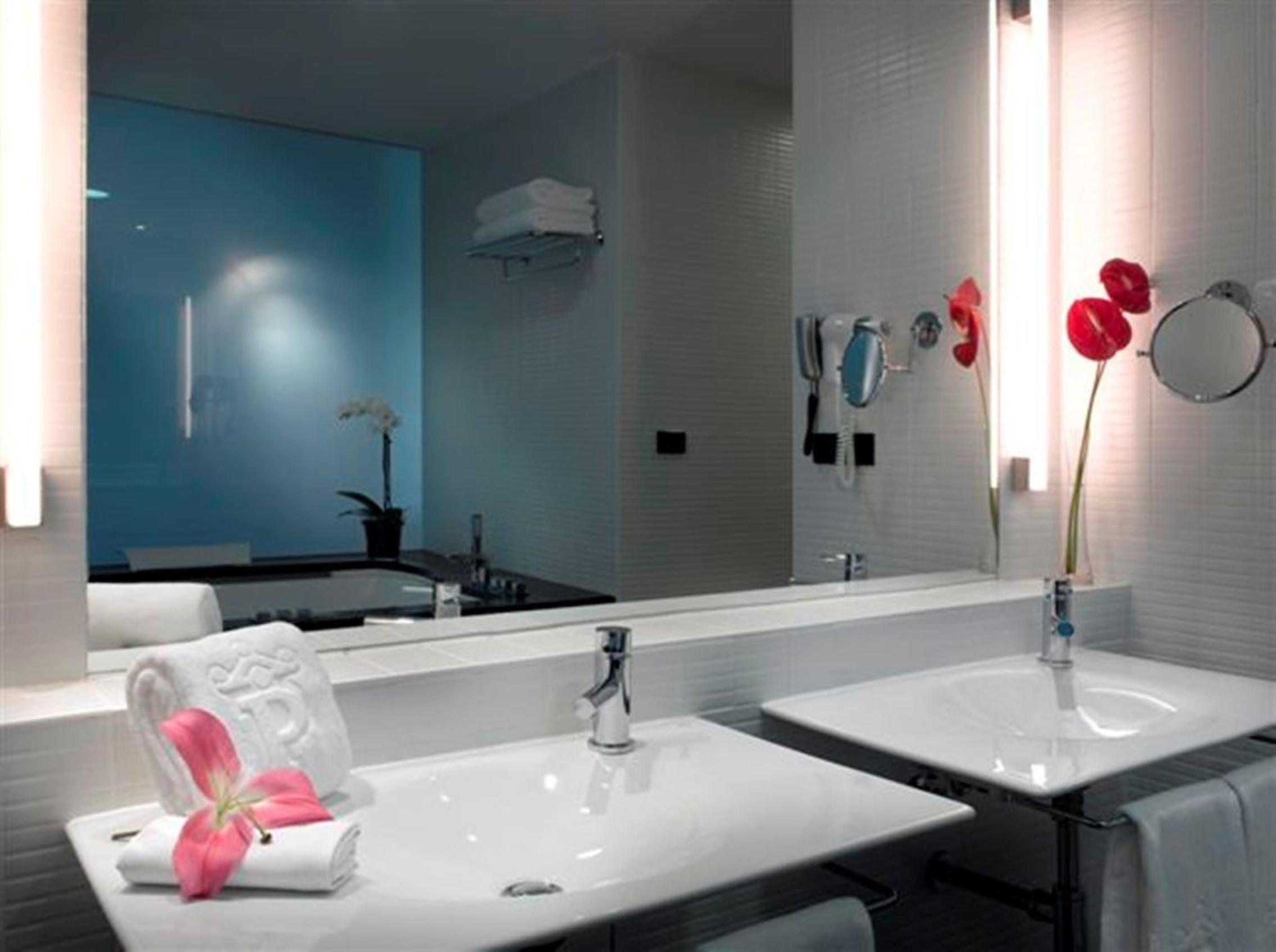 Standar Double Room (2 Adutls+1 Child)