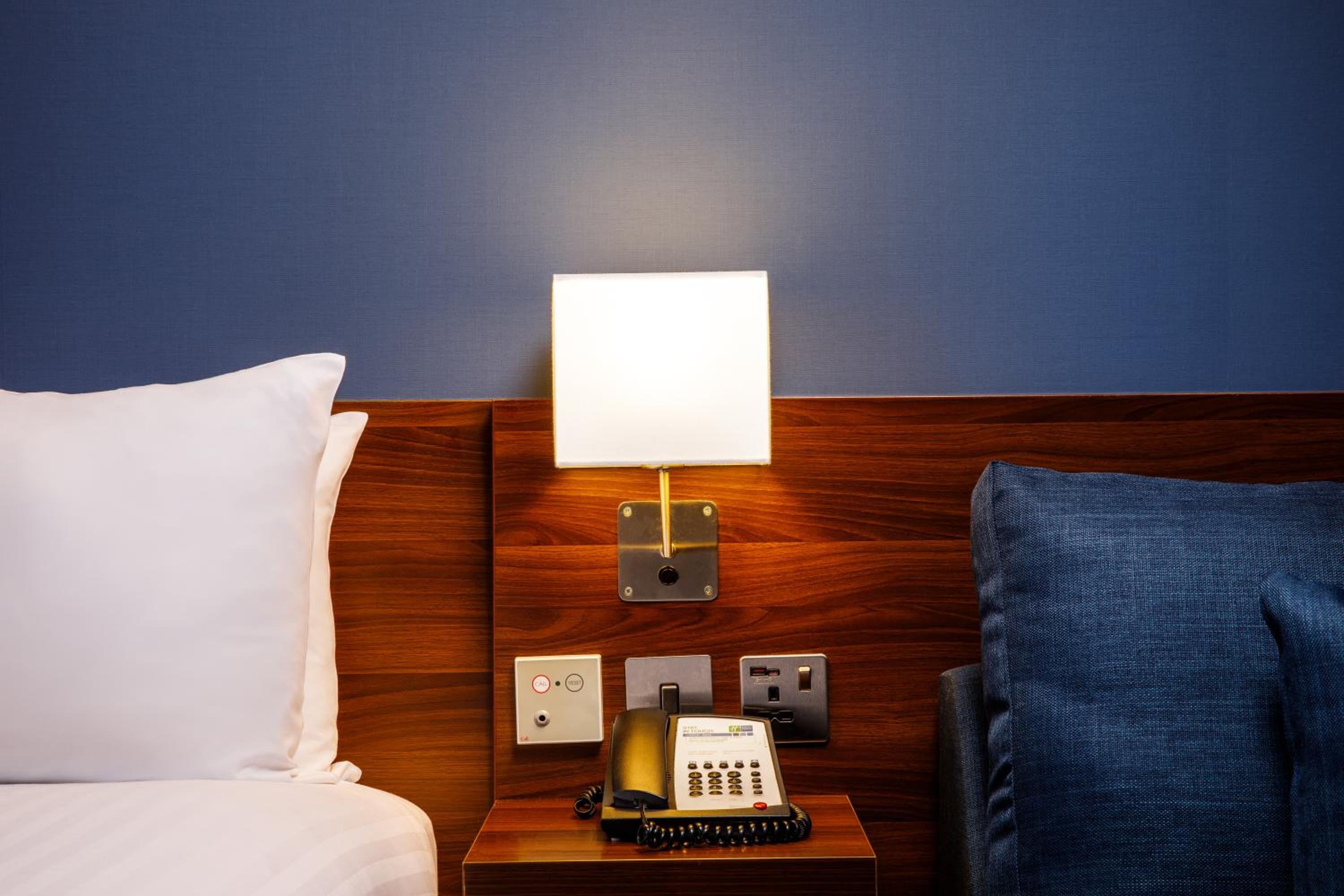 Standard Double Room with Sofa Bed and Free Hot Breakfast