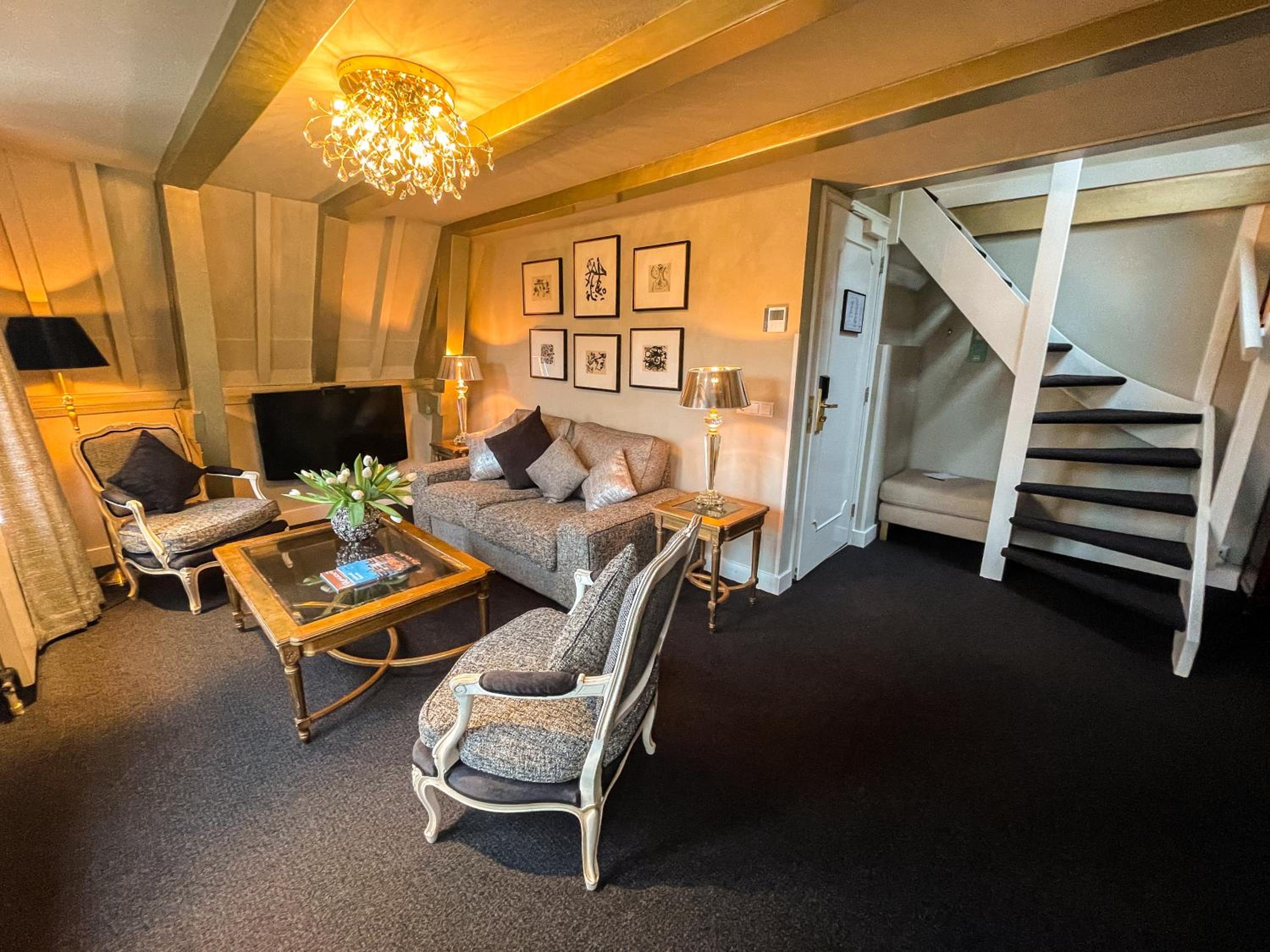 Grand Suite with Canal View