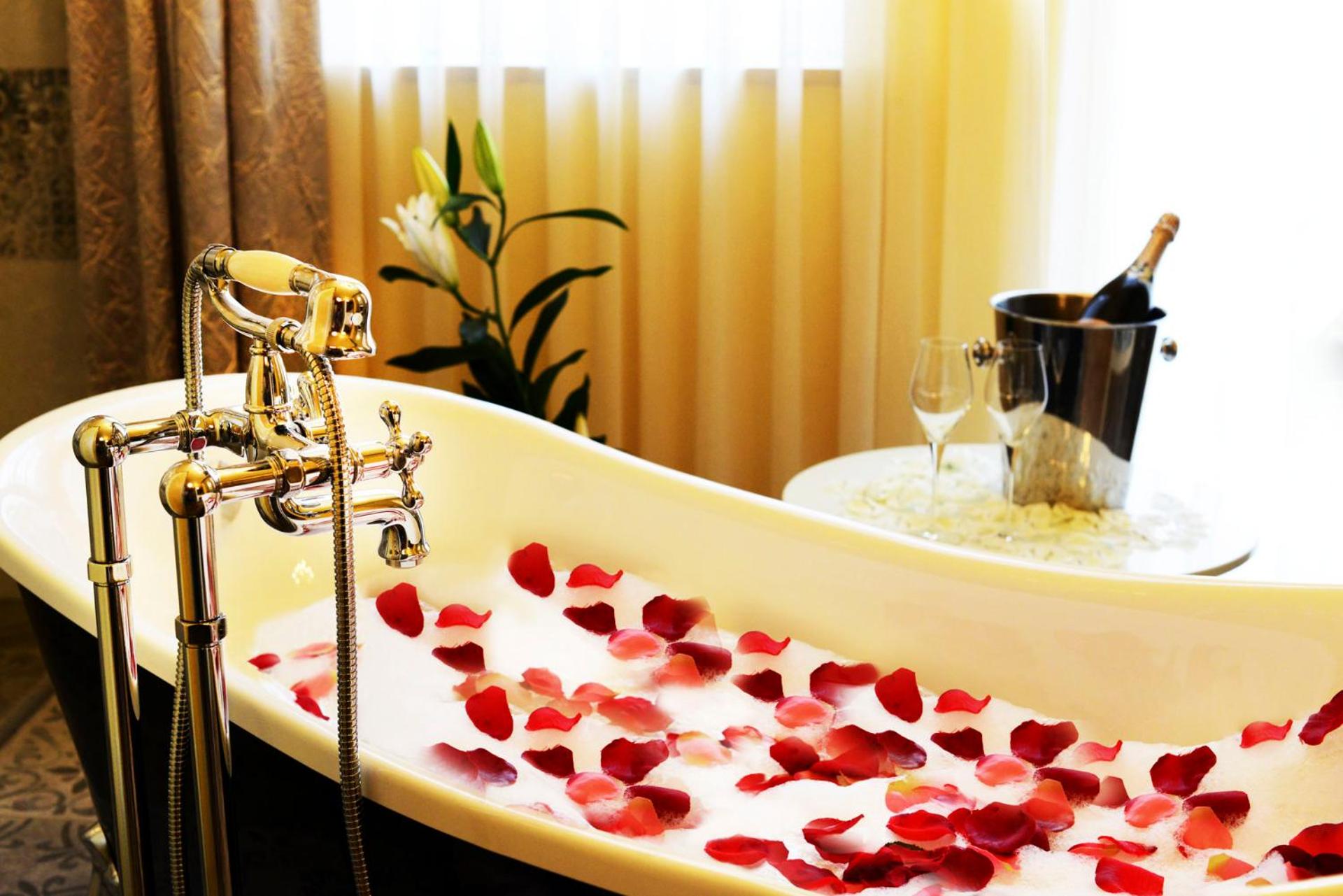 Deluxe Double Room with Bath