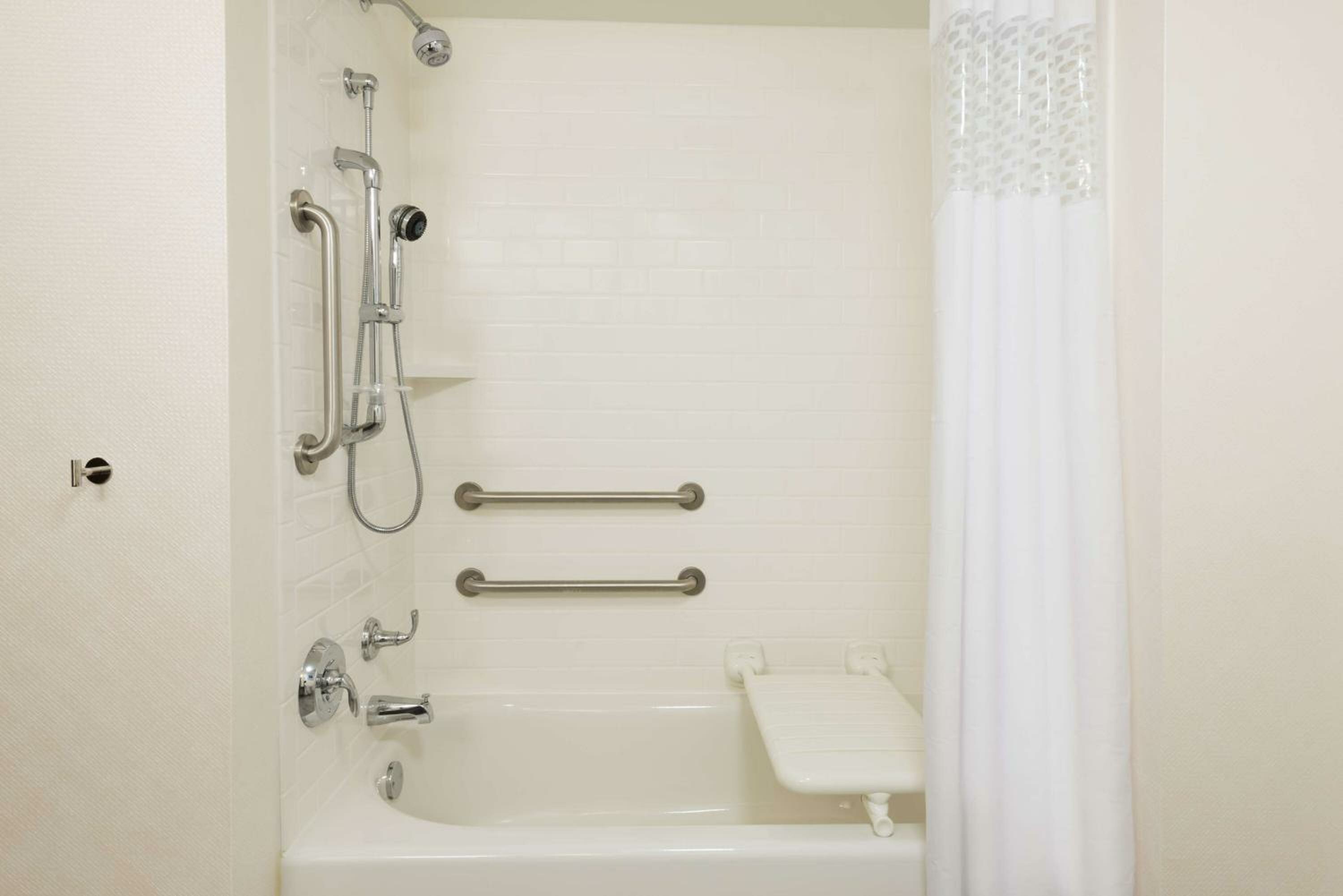 King Room - Mobility Access/Non-Smoking