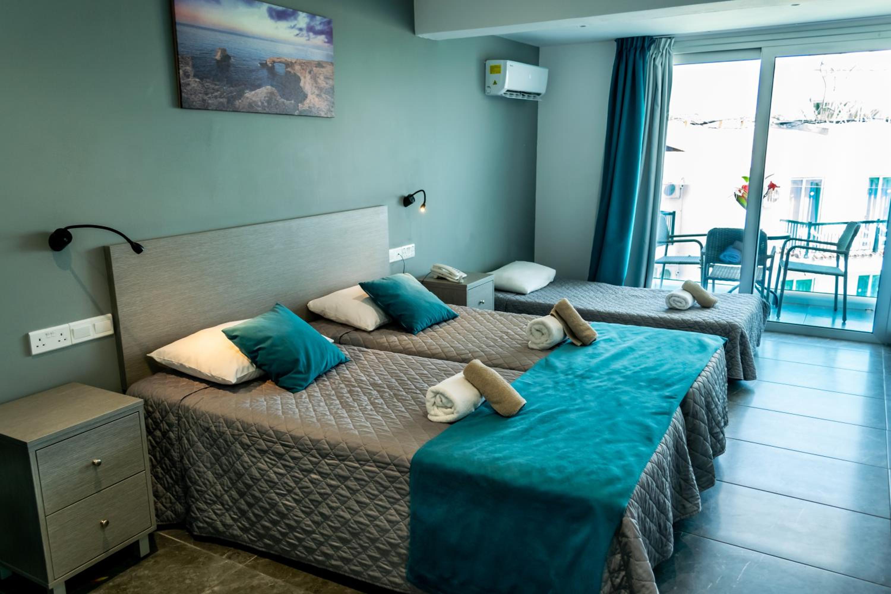 Superior Triple Room