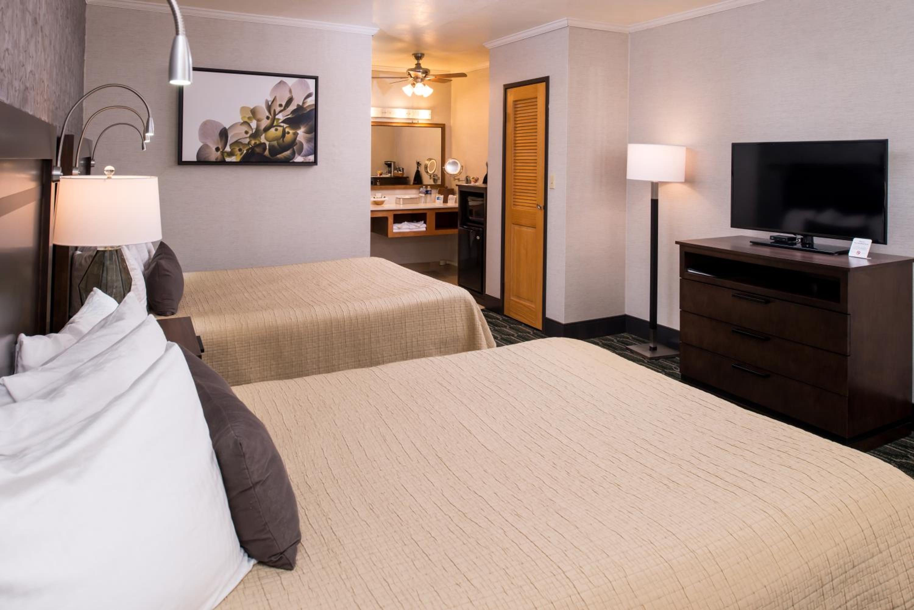 Queen Room with Two Queen Beds-Disability Access