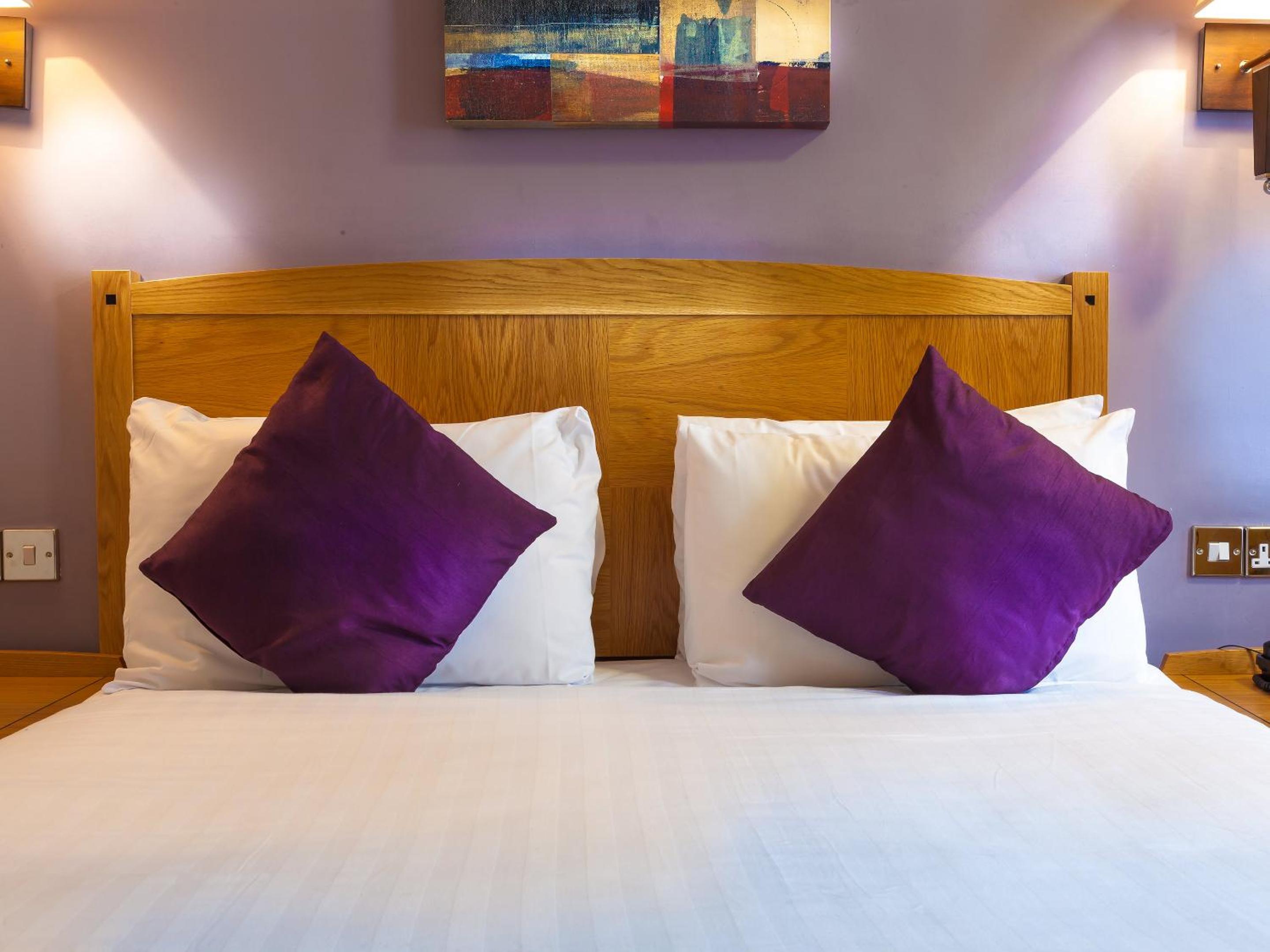 Compact Double Room with Air Conditioning