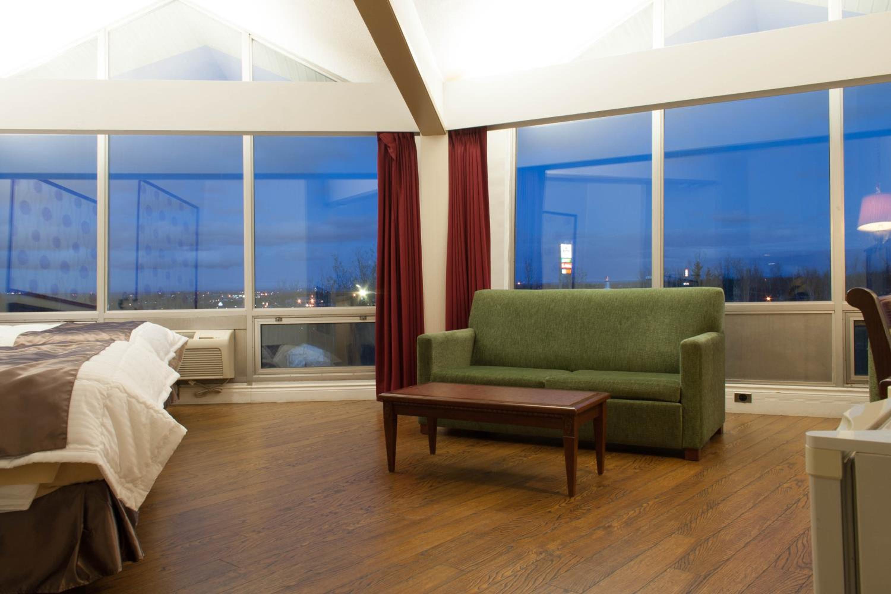 Executive Queen Room with Two Queen Beds - Non-Smoking