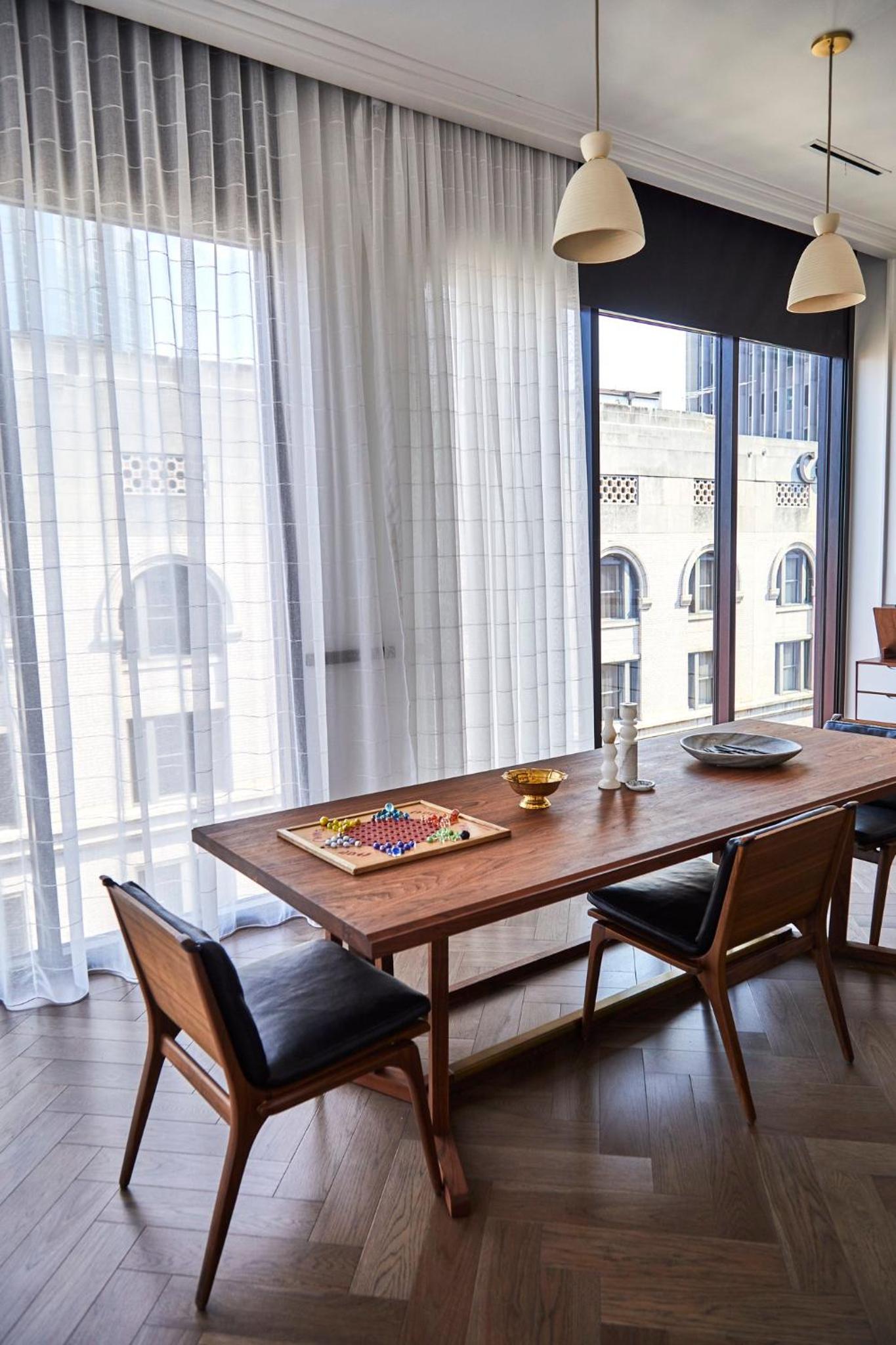 Penthouse Suite, 2 King, River view, High floor