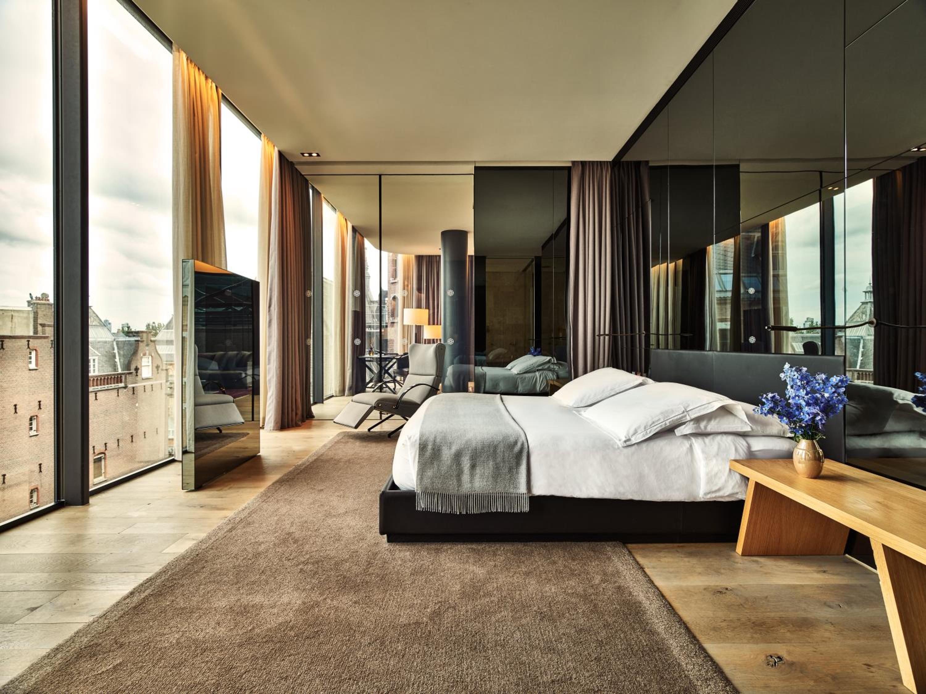 Penthouse Suite