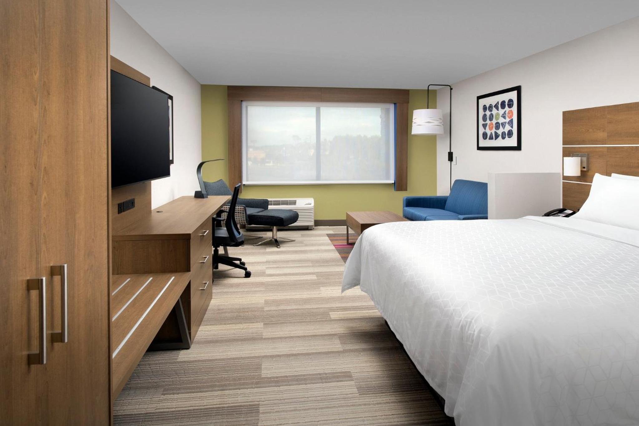 King Suite with Sofa Bed