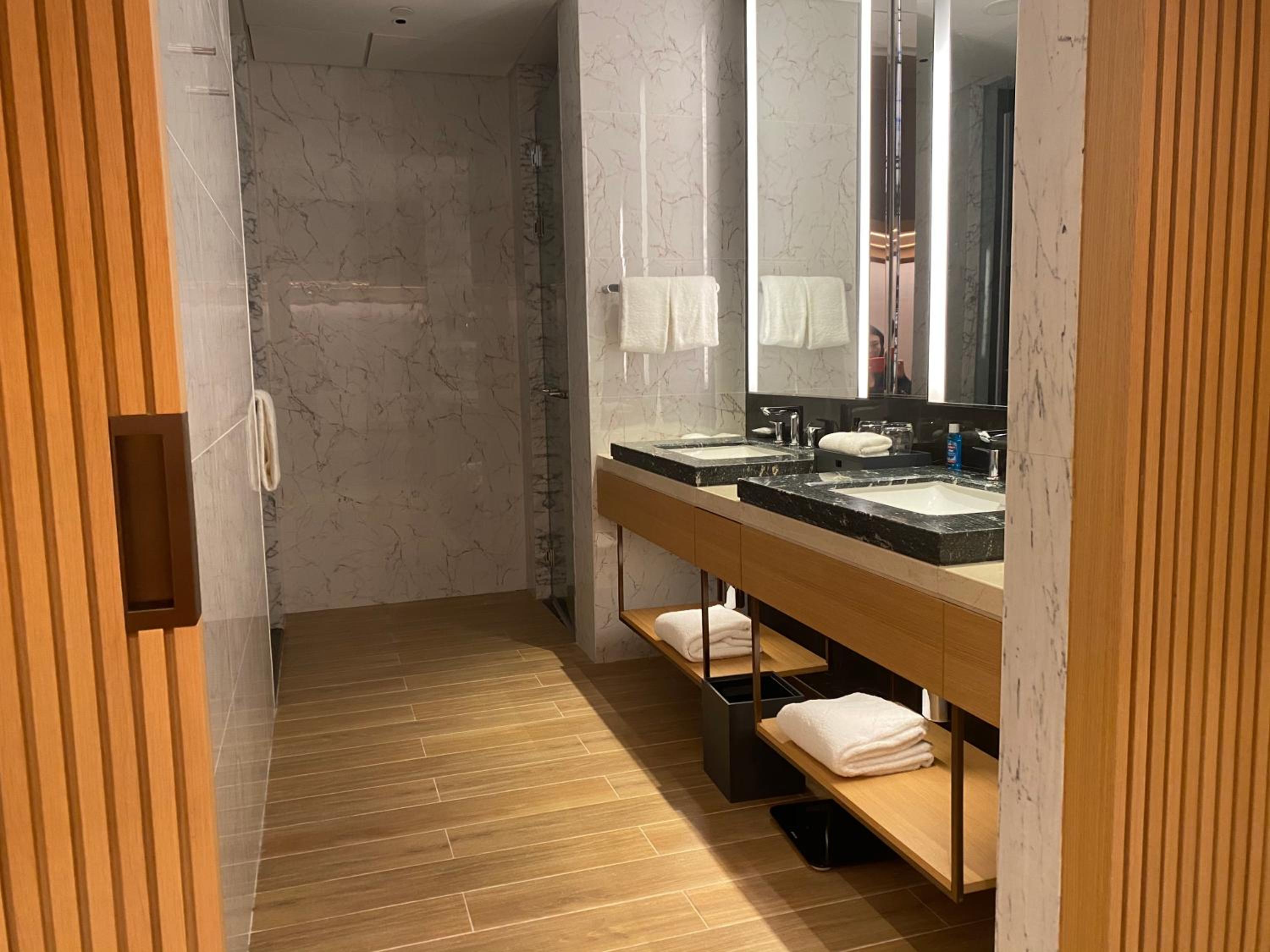 Executive King Suite