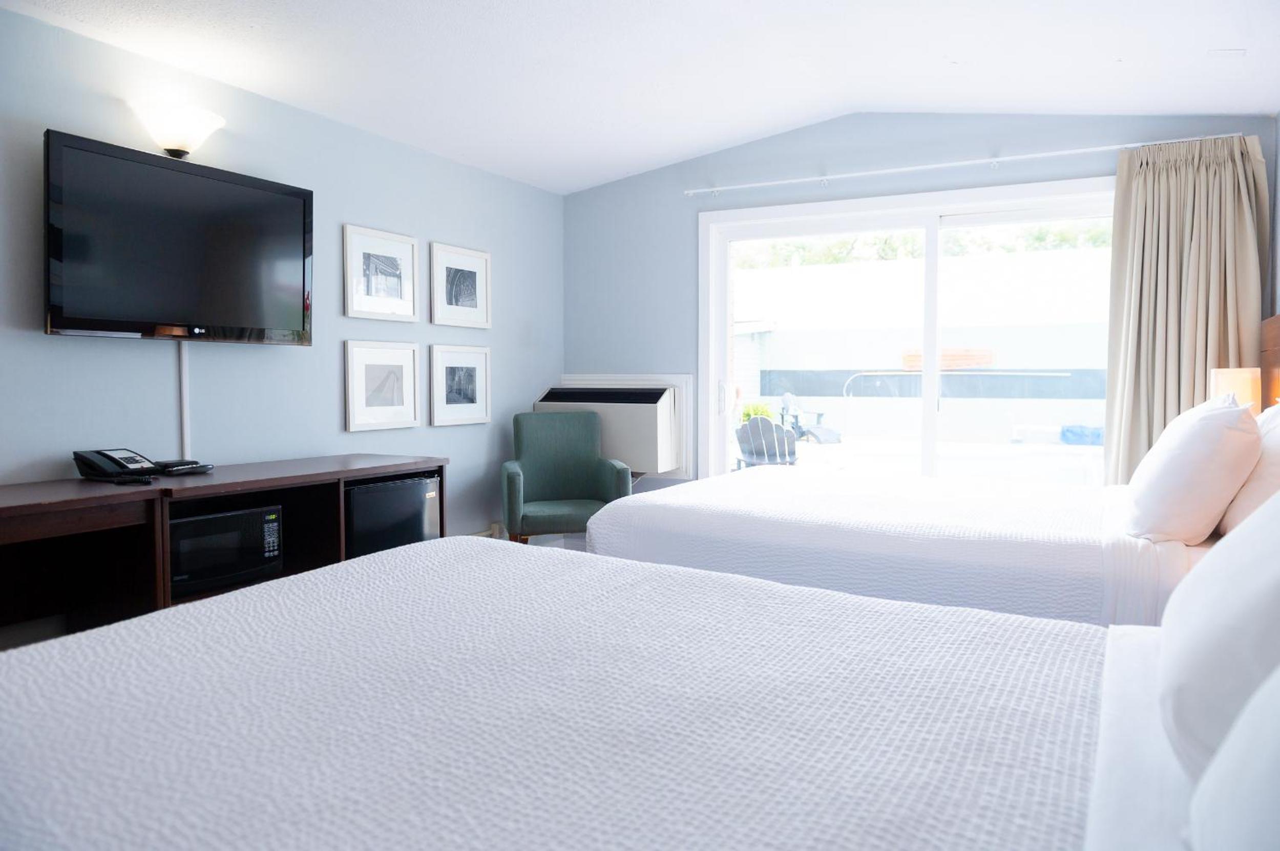 Standard Queen Room with Two Queen Beds