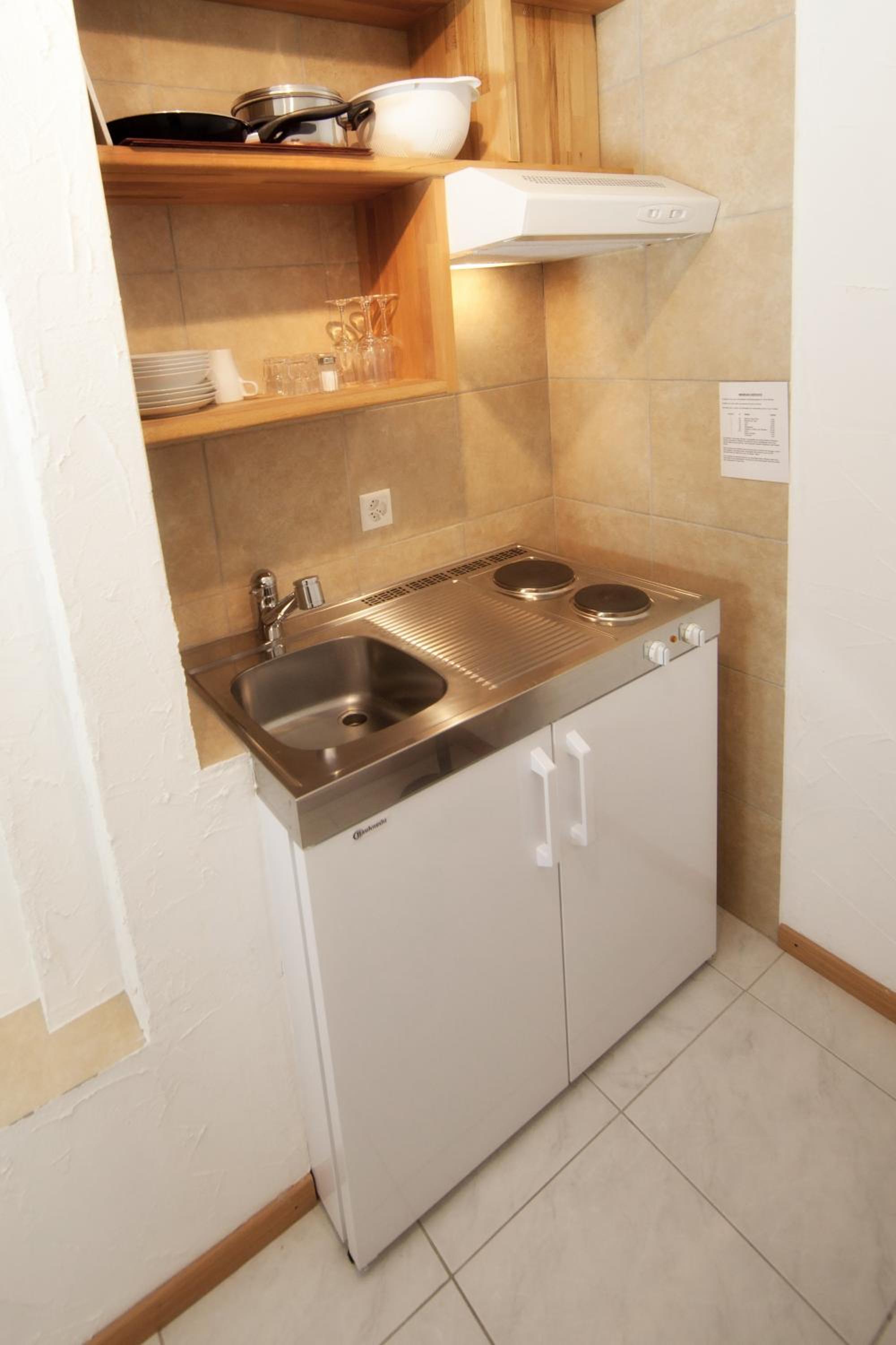 Large Room With Kitchenette - No View