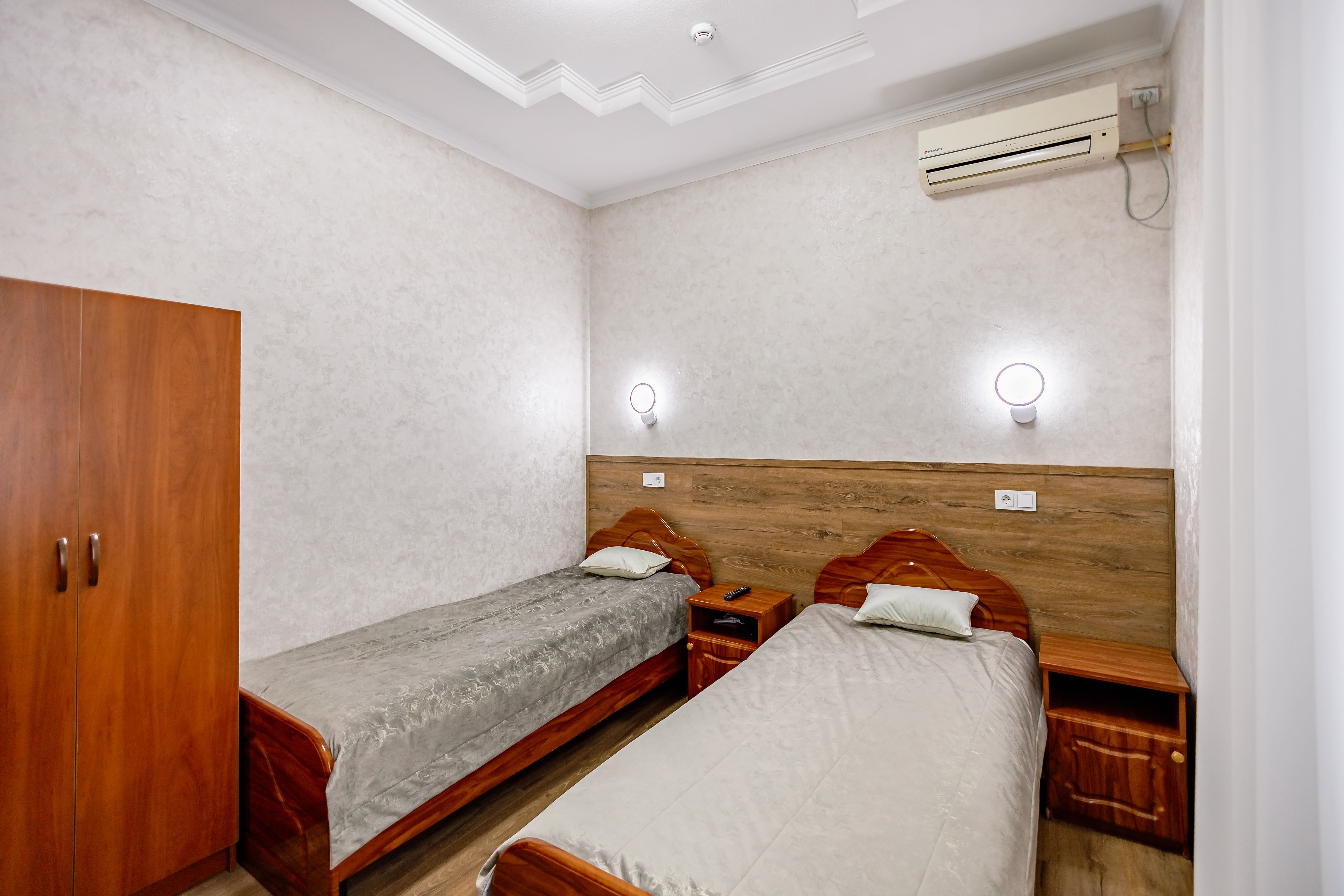 Улучшенный двухместный номер с 2 отдельными кроватями