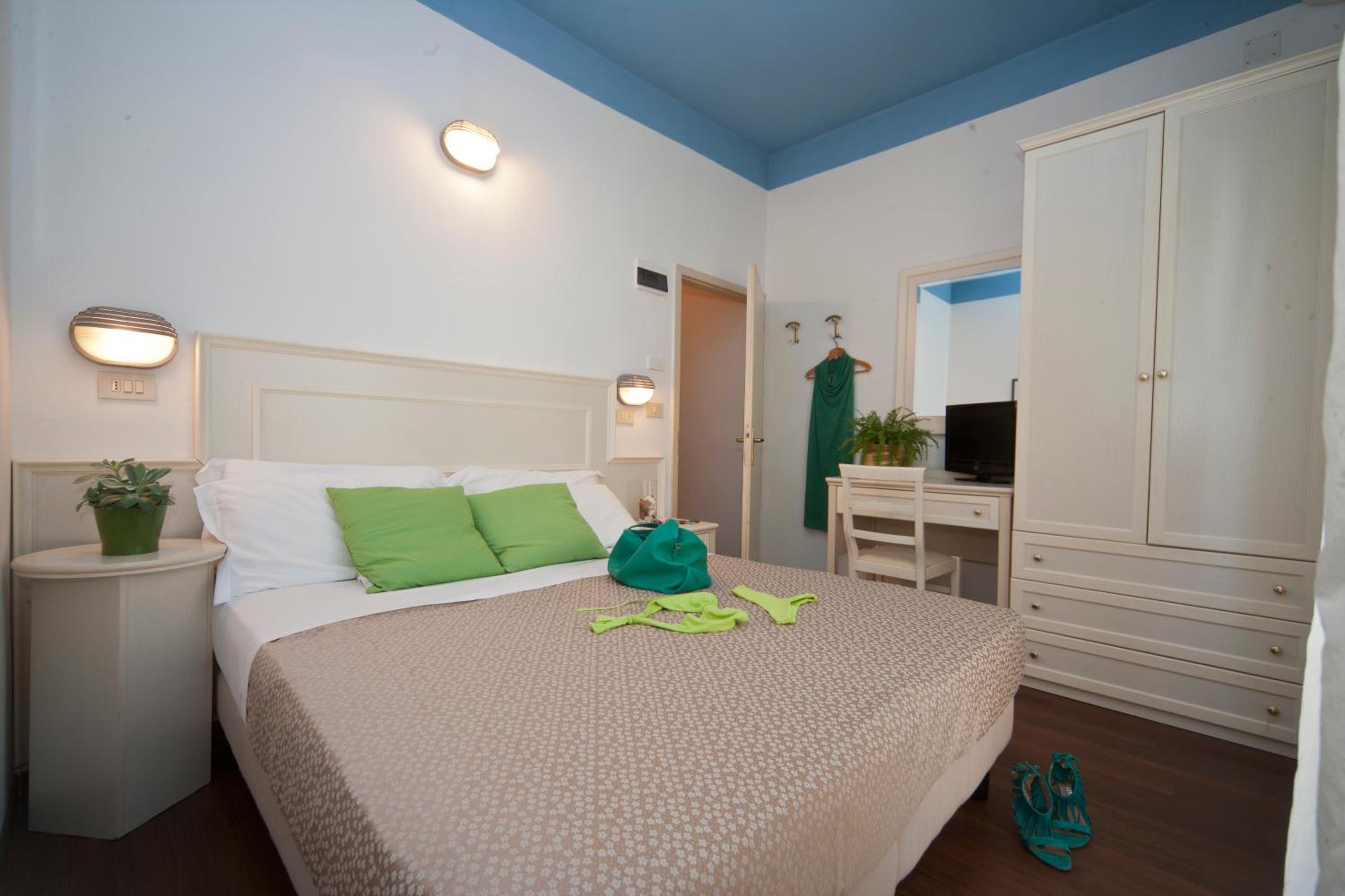 Comfort Quadruple Room