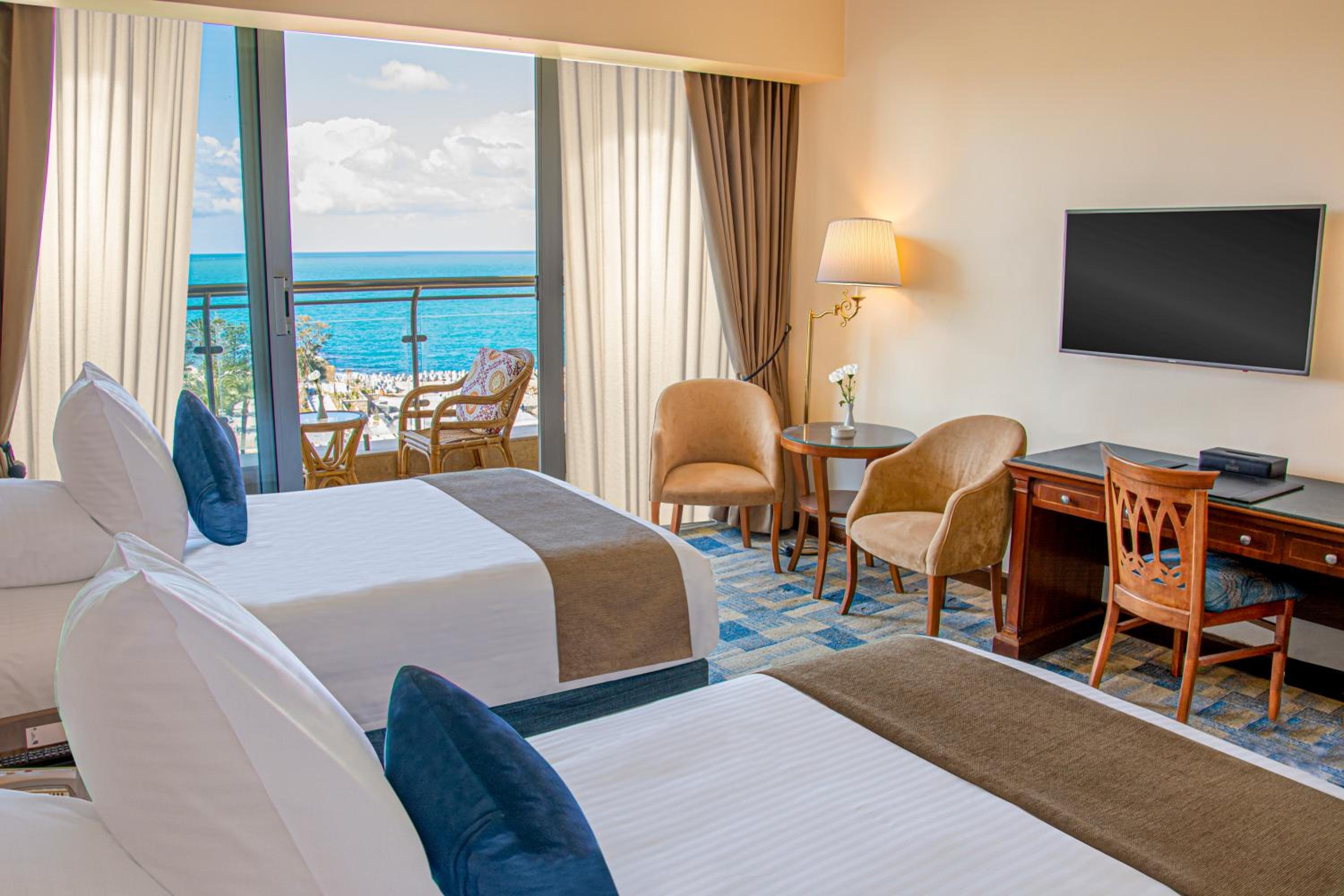 Double or Twin Room with Sea View