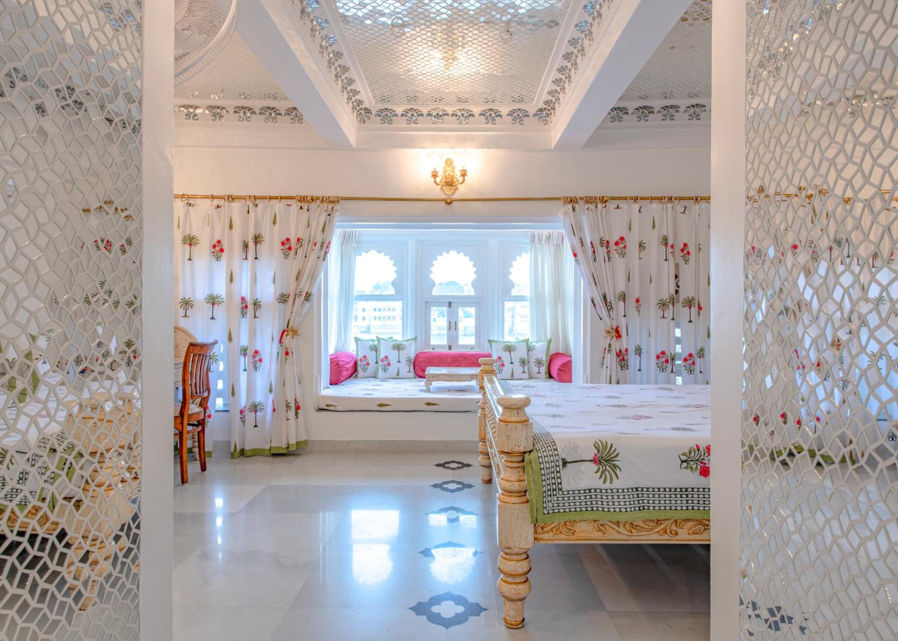 Heritage Room Lake Facing: Avail 15% Discount on all restaurant bills,50% Discount on any spa services (Valid for stay till 30th September 2025) 