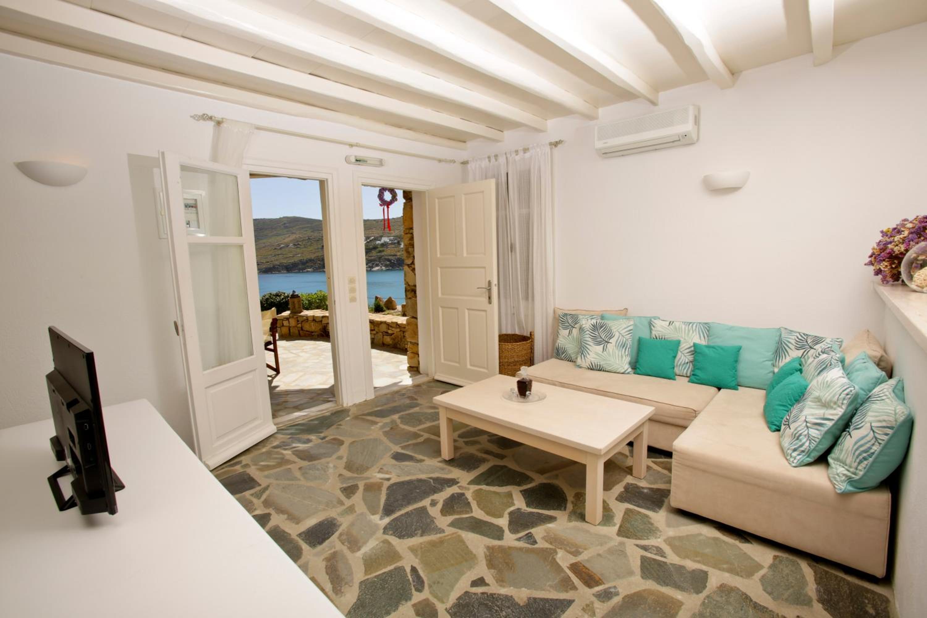 Studio with Sea View