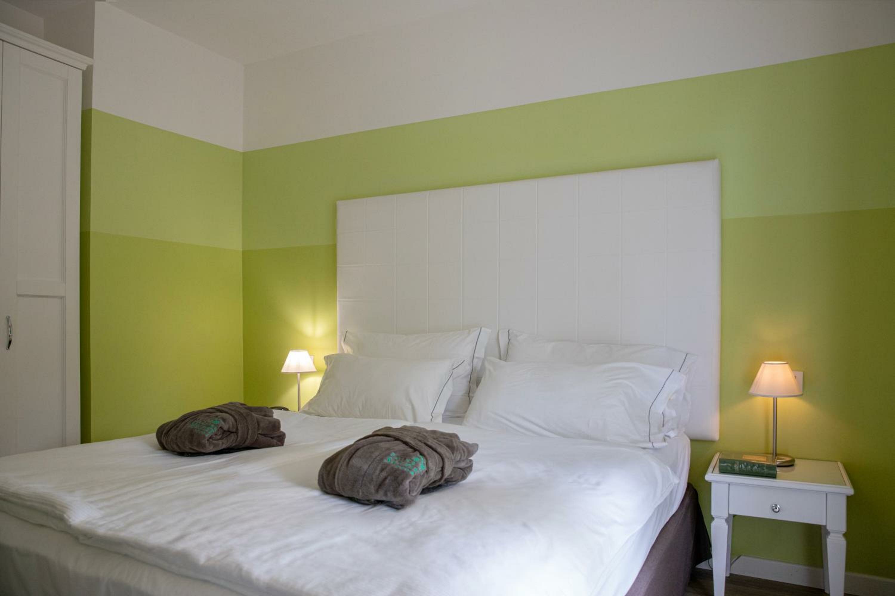 Classic Double Room with Balcony