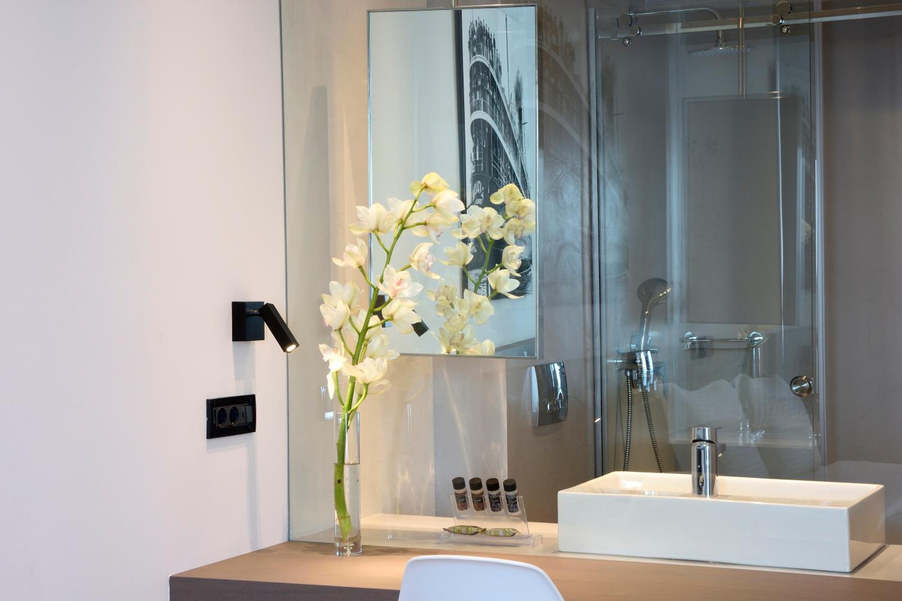 Double or Twin Room with Sea View