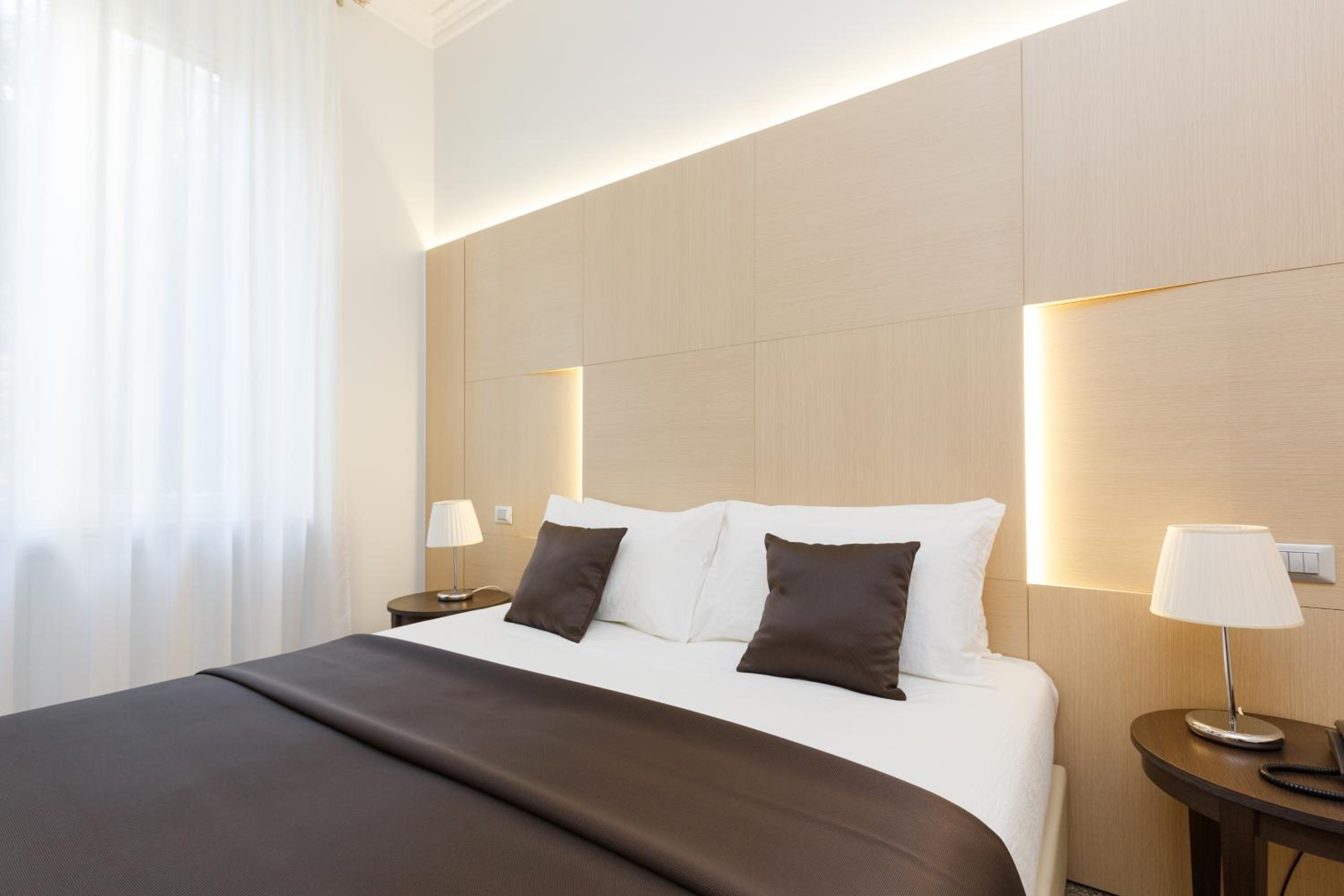 Deluxe Double or Twin Room with Garden View