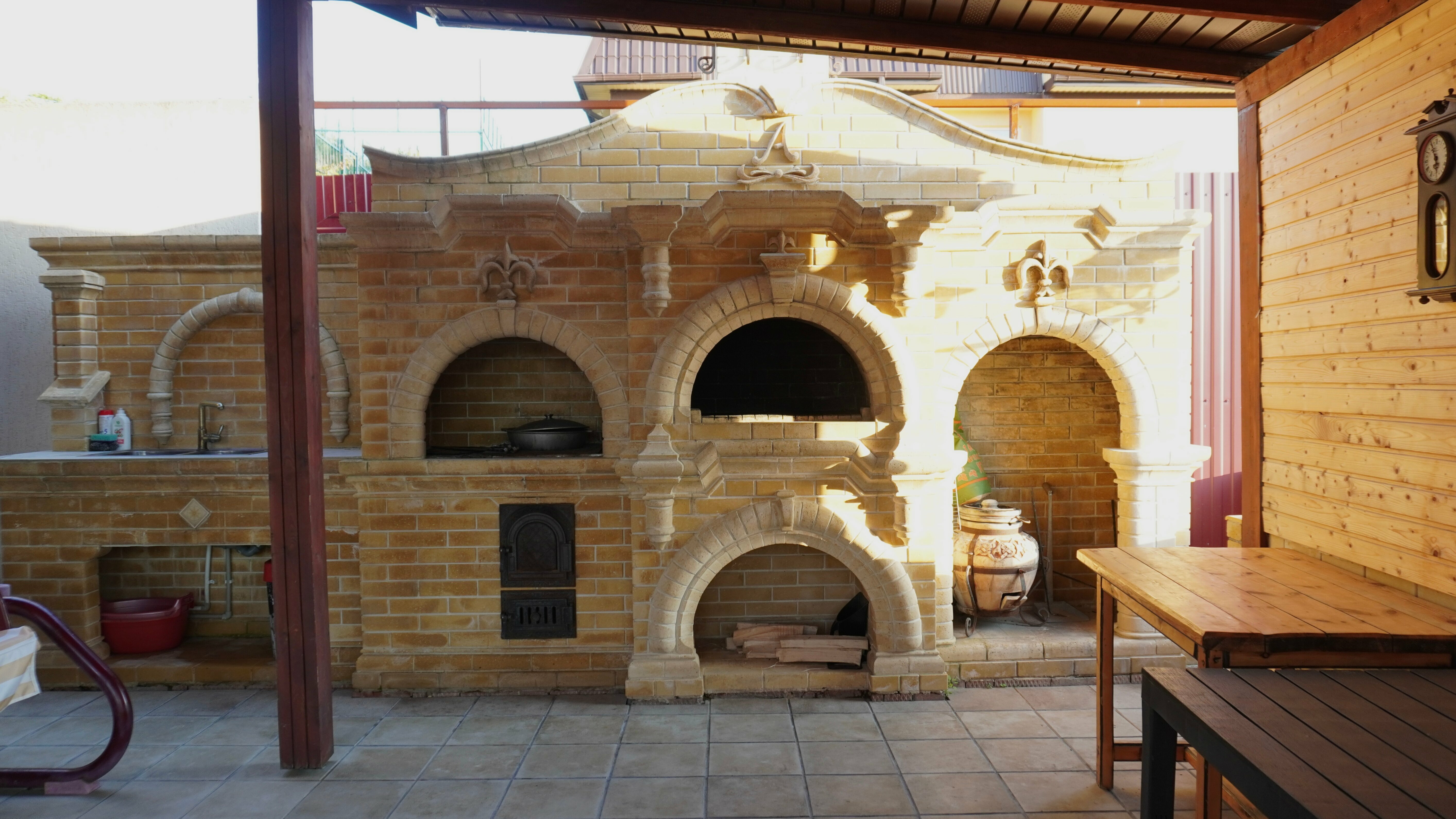 Коттедж с собственным бассейном