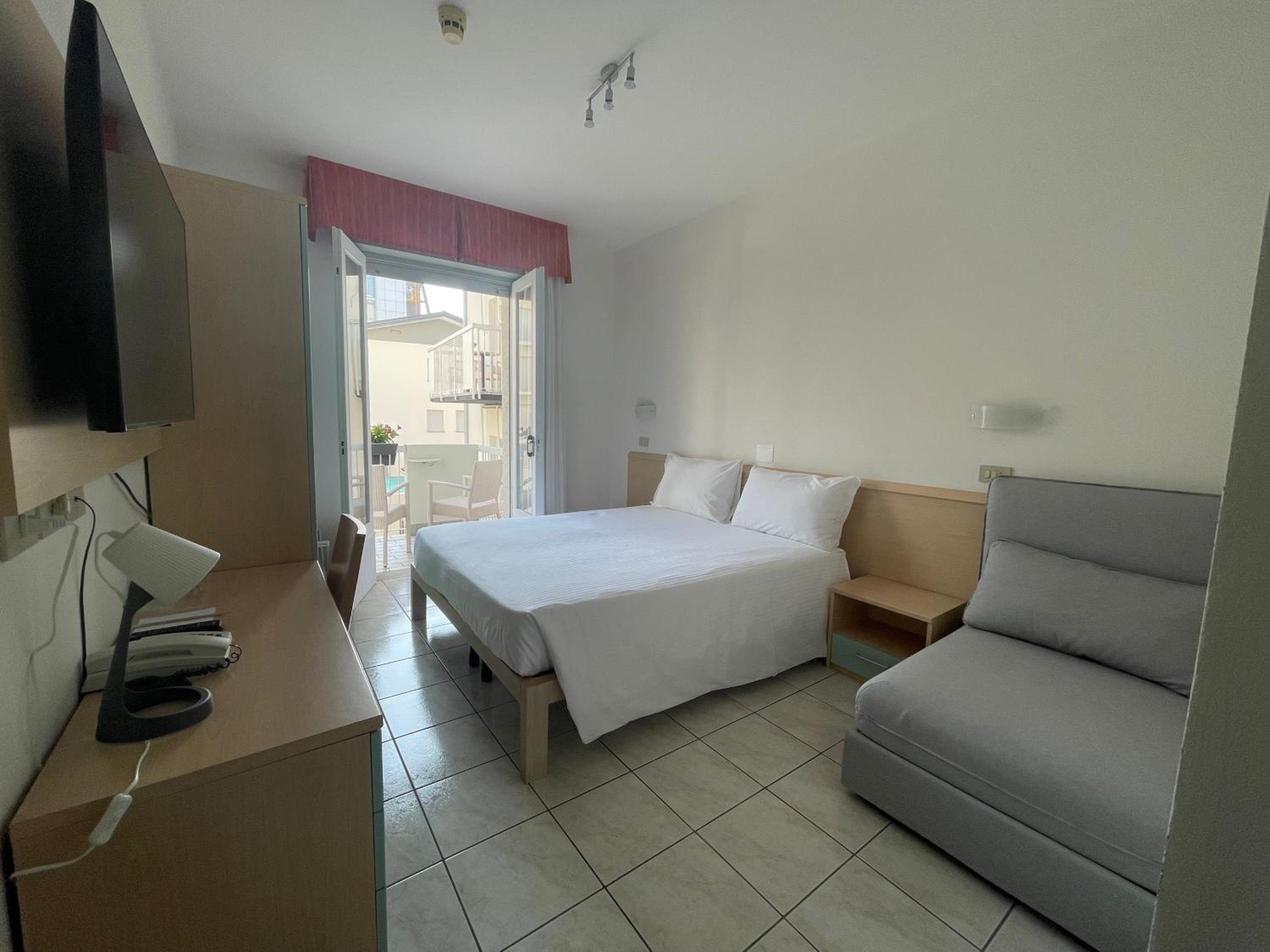 Double or Twin Room with Balcony