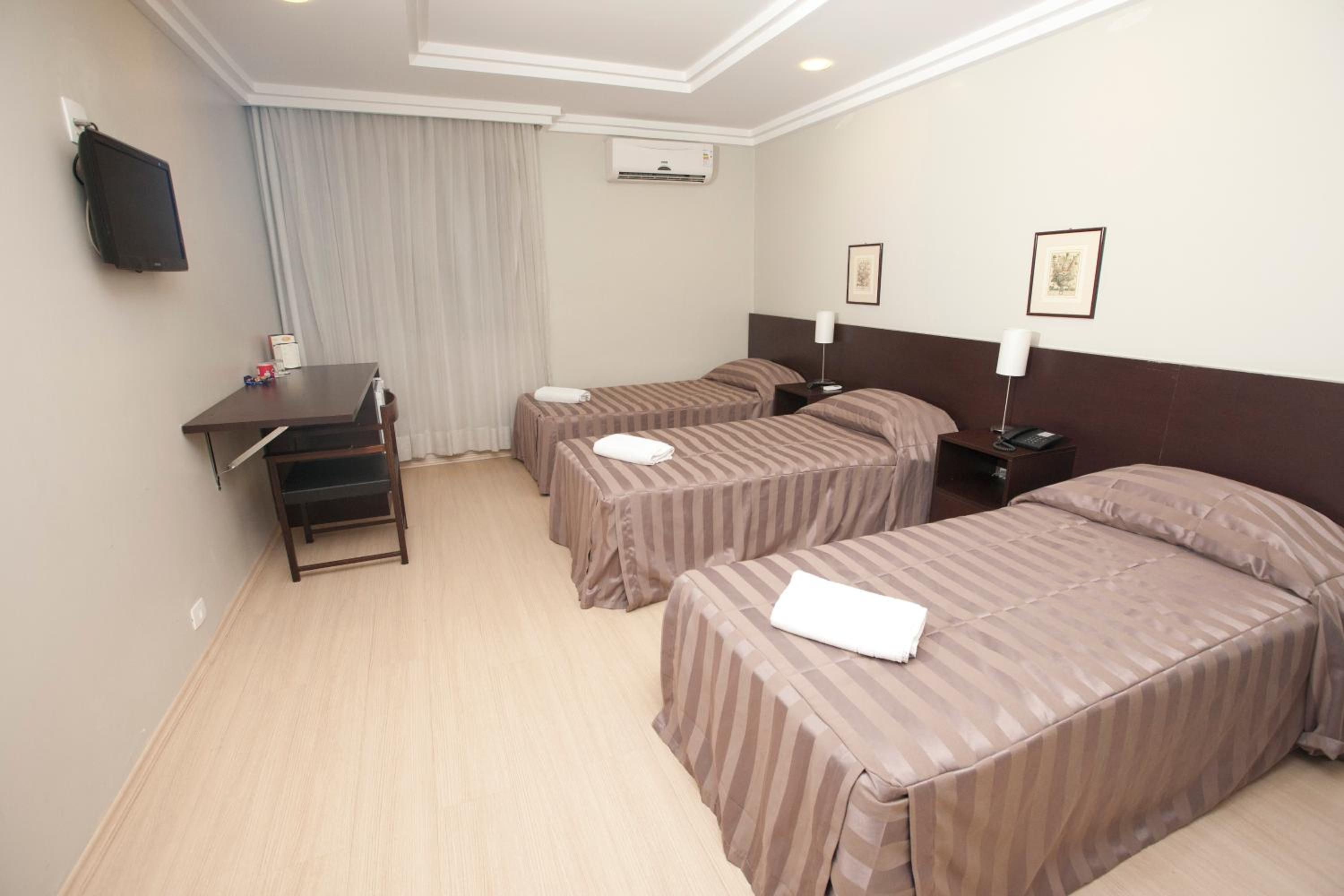 Luxury Triple Room (3 Beds)
