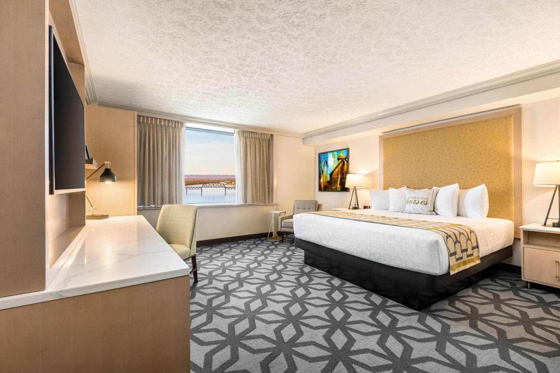 Deluxe Room, 1 King Bed, Non-Smoking