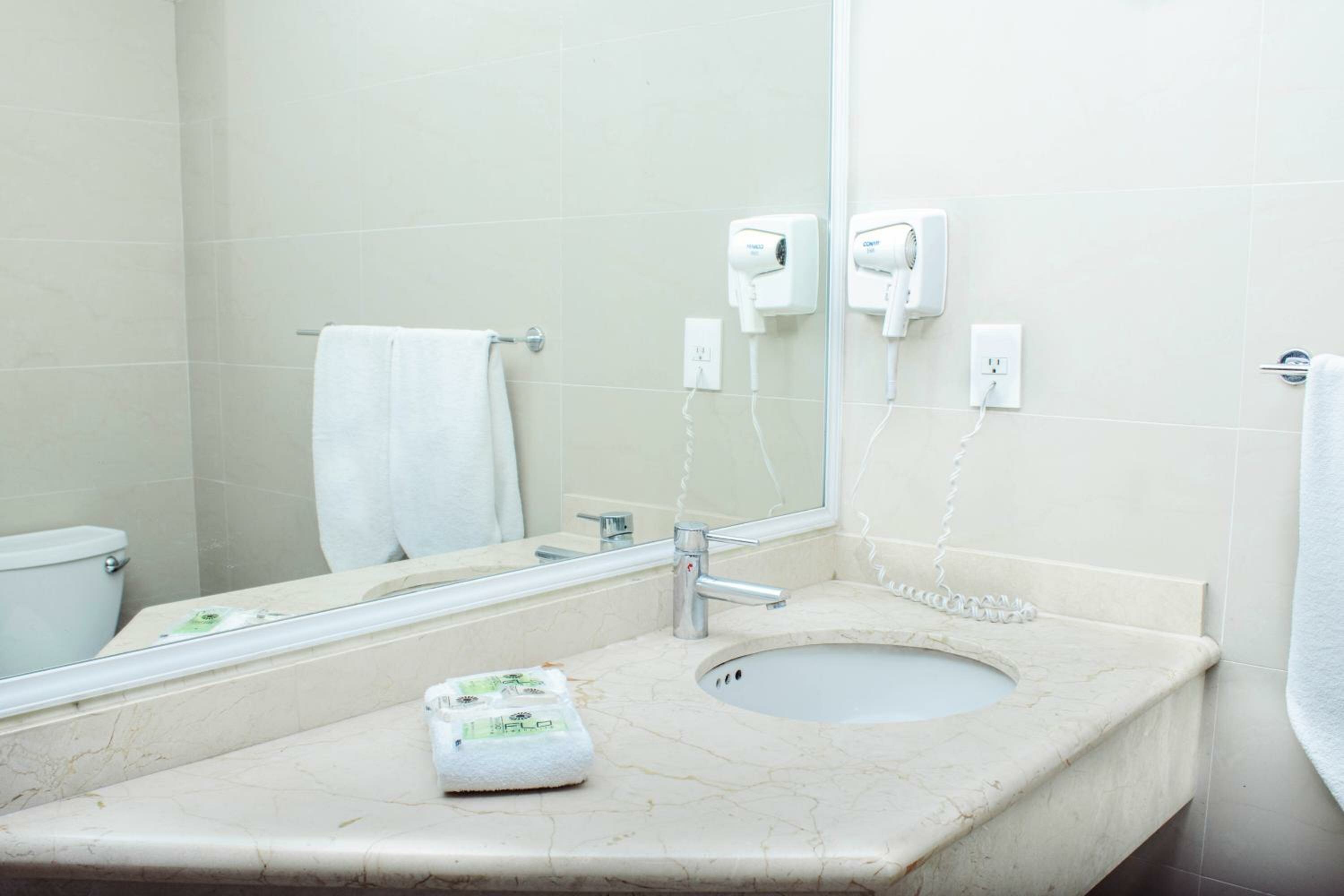 Standard Quadruple Suite