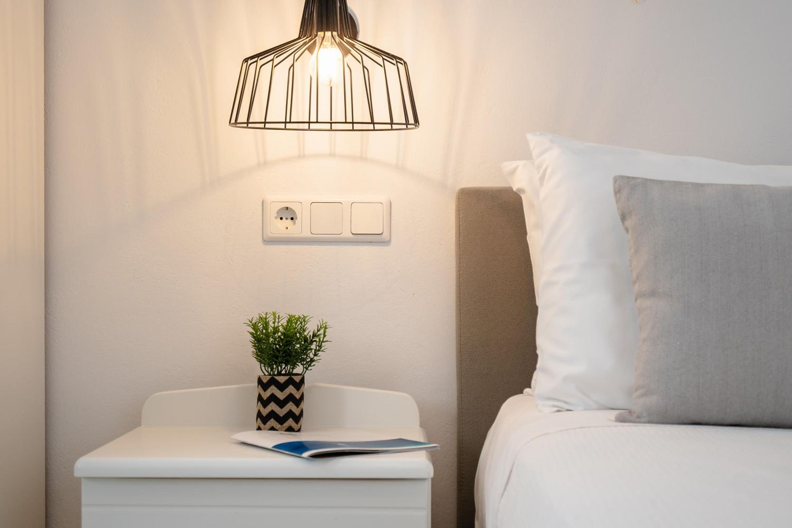 King Studio with Sofa Bed