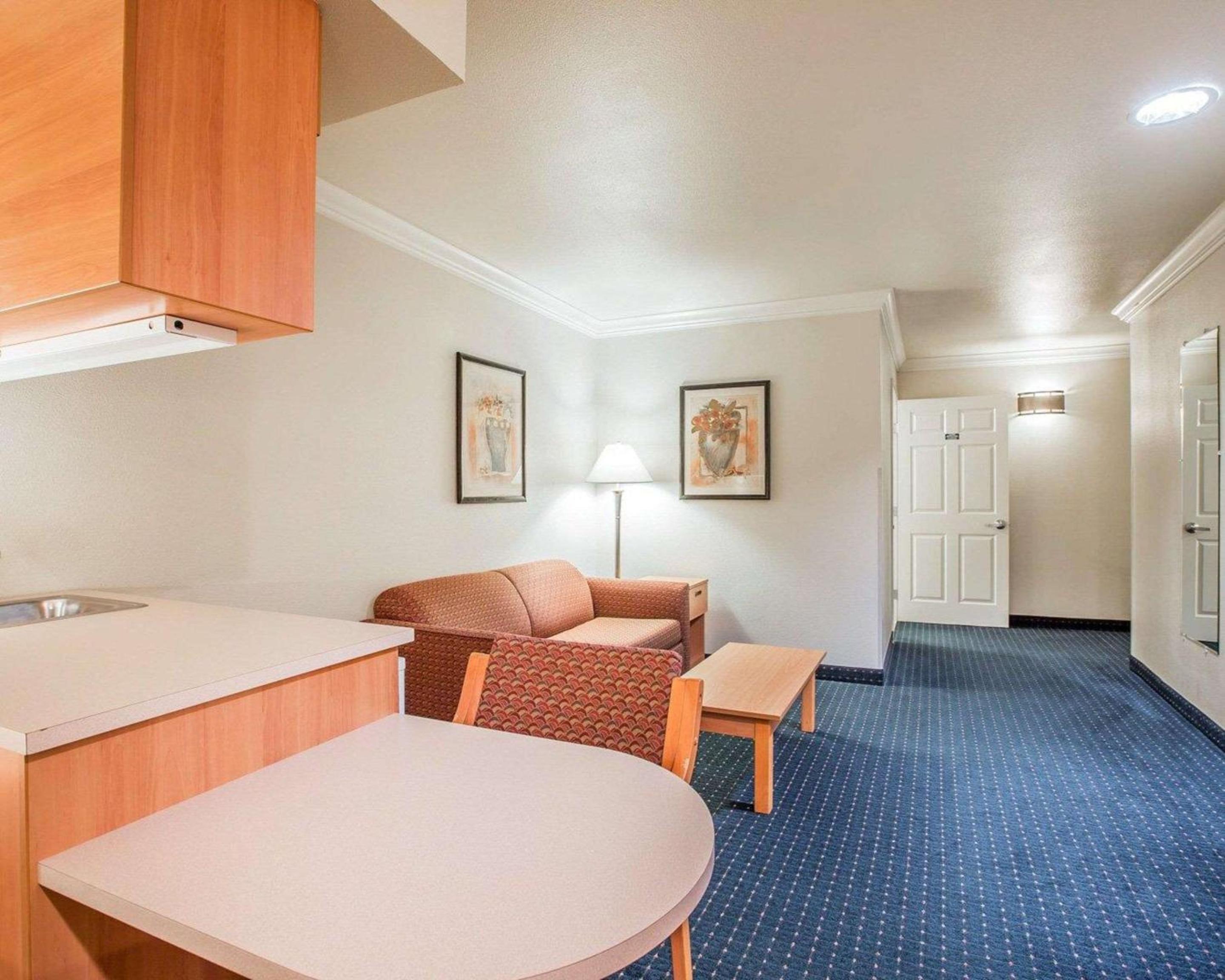 King Suite with Sofa Bed - Non-Smoking