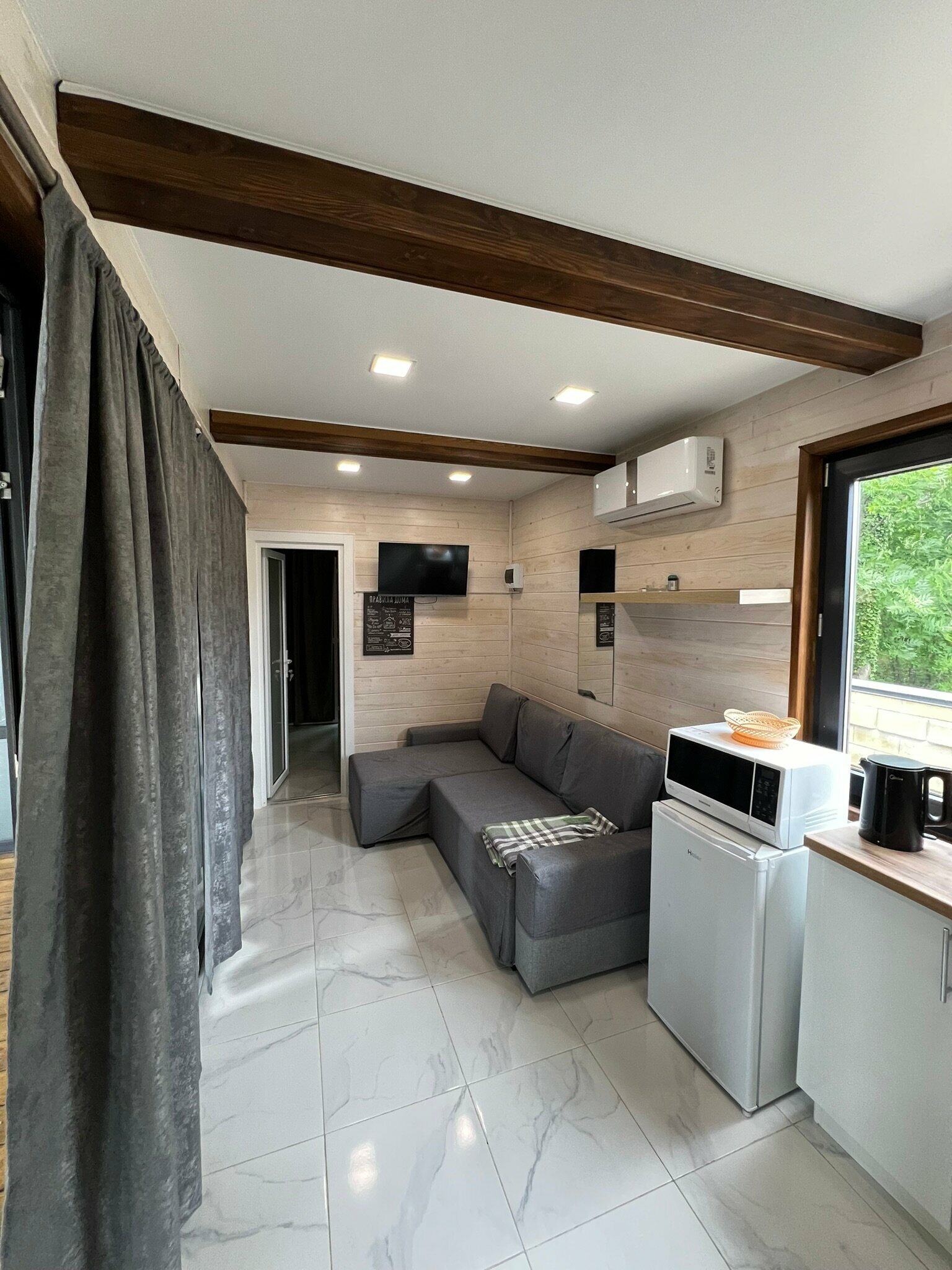 Дом с видом на лес