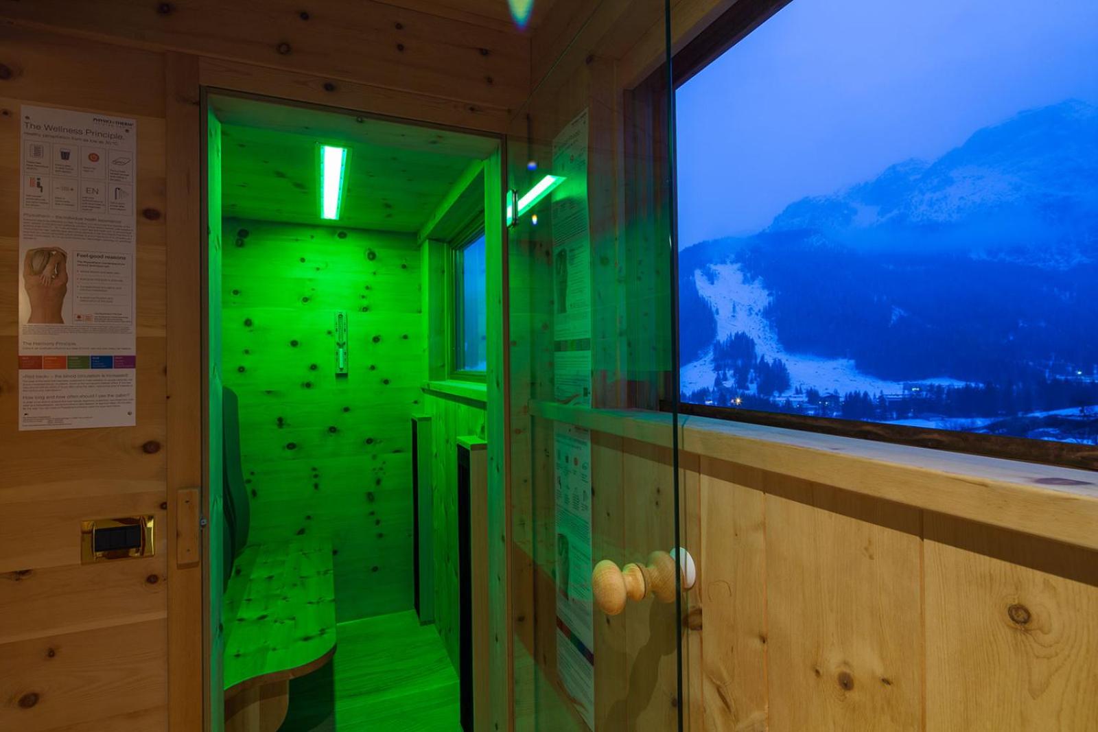 Suite with Sauna