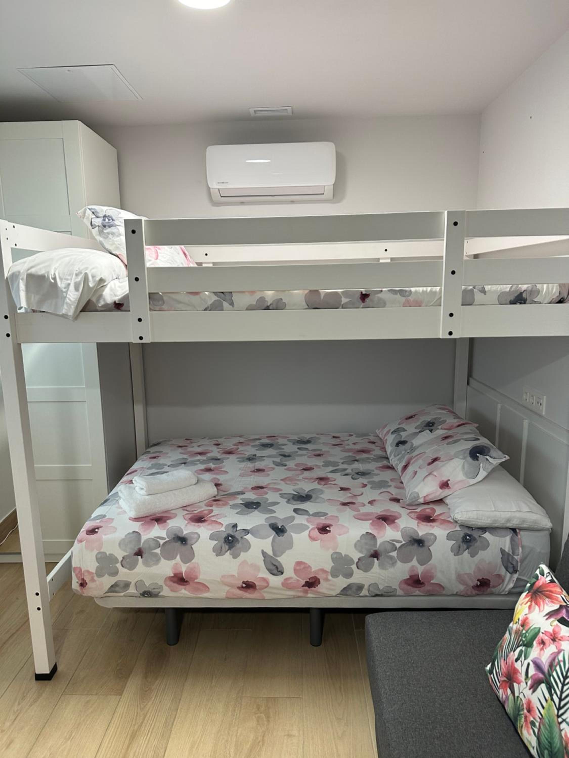 Studio with Sofa Bed