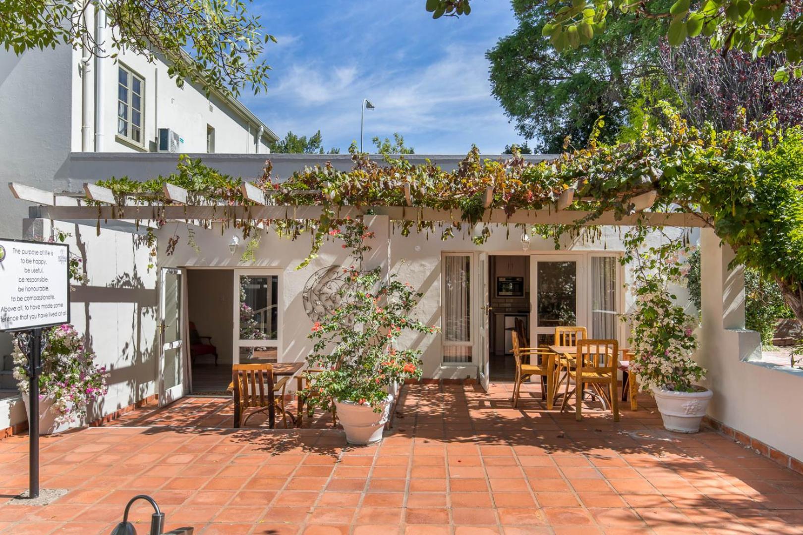 Self-Catering (Sleep 4)