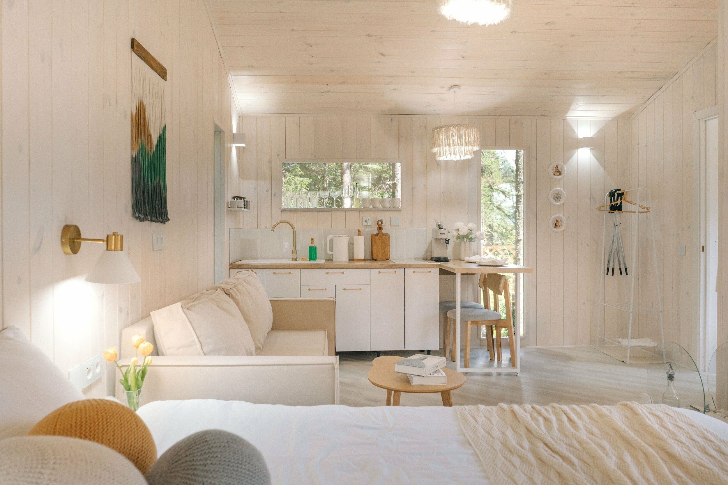 Барн с ванной и видом на озеро