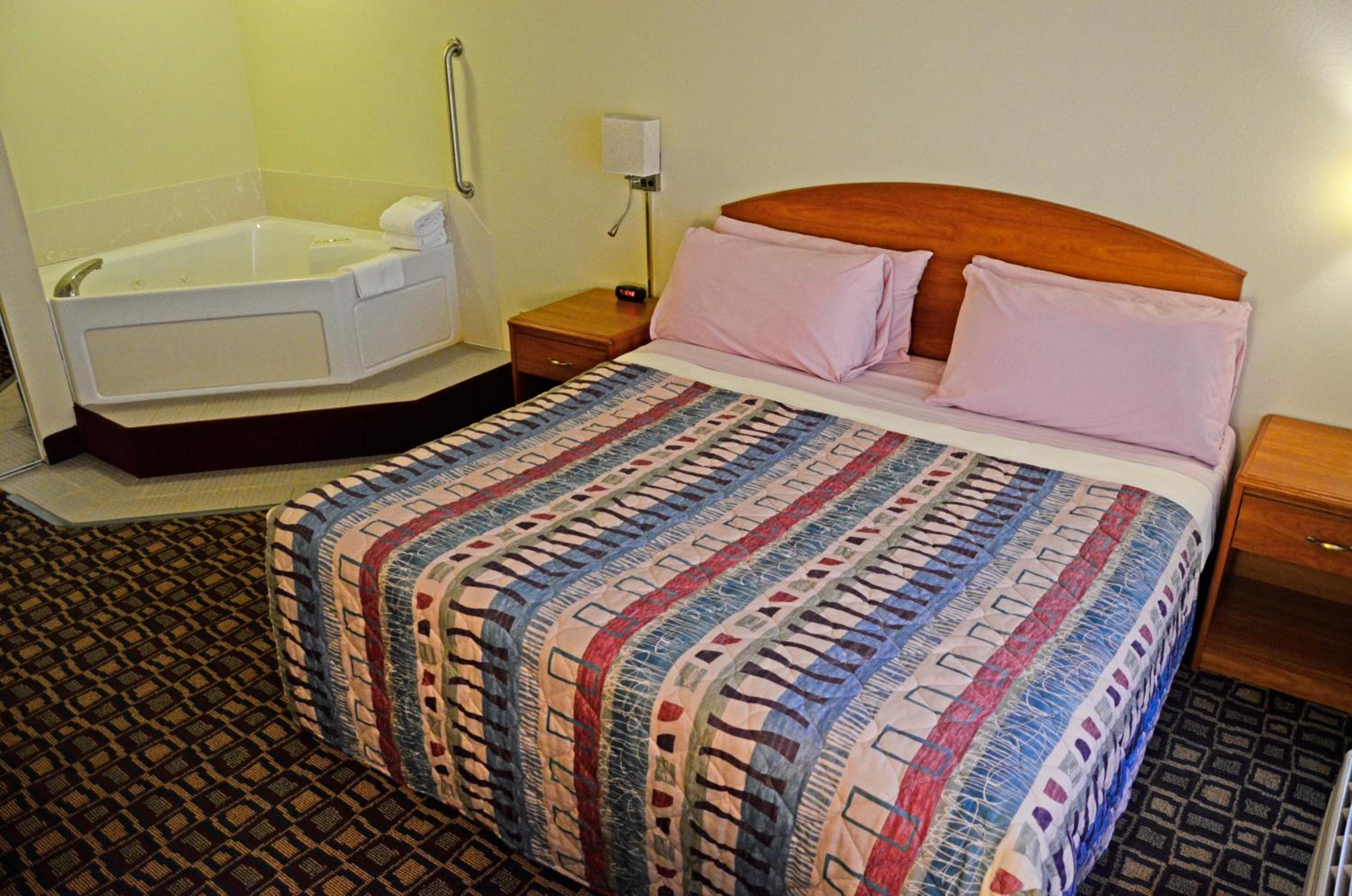 King Room with Spa Bath