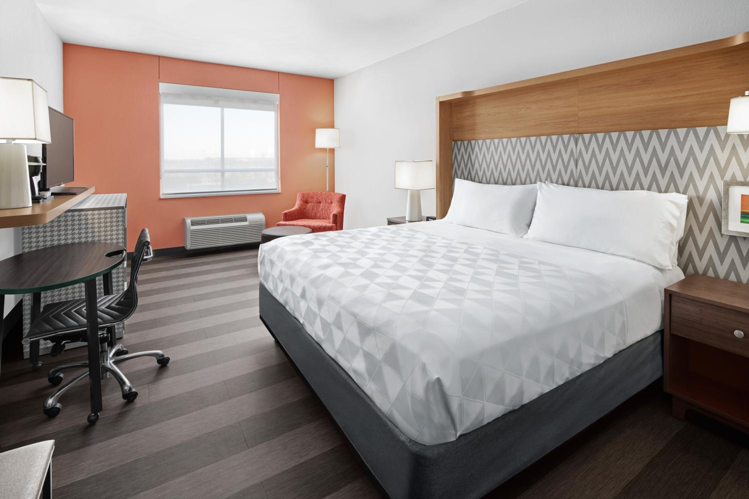 Standard King Room
