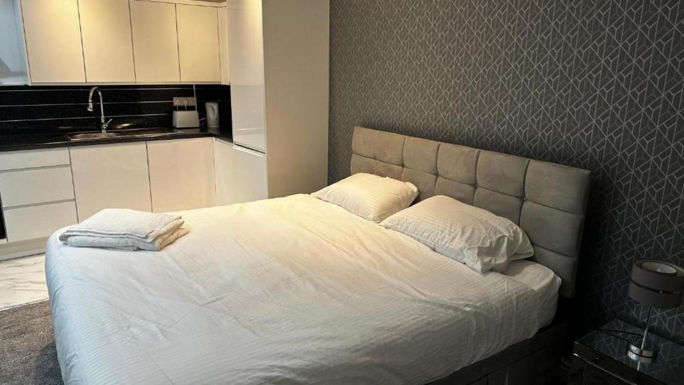 Deluxe Triple Studio