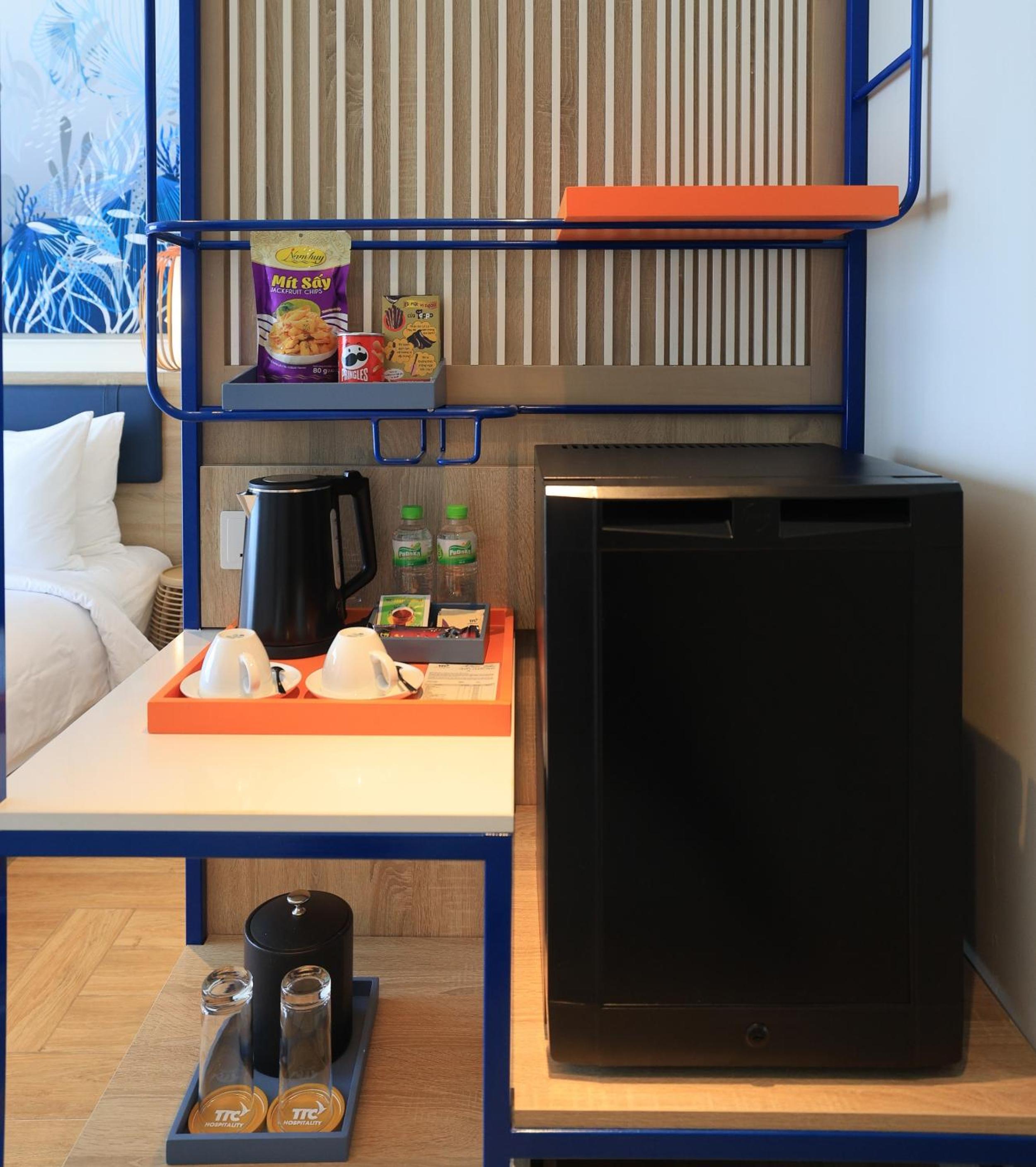 Deluxe Garden View King Room with Balcony