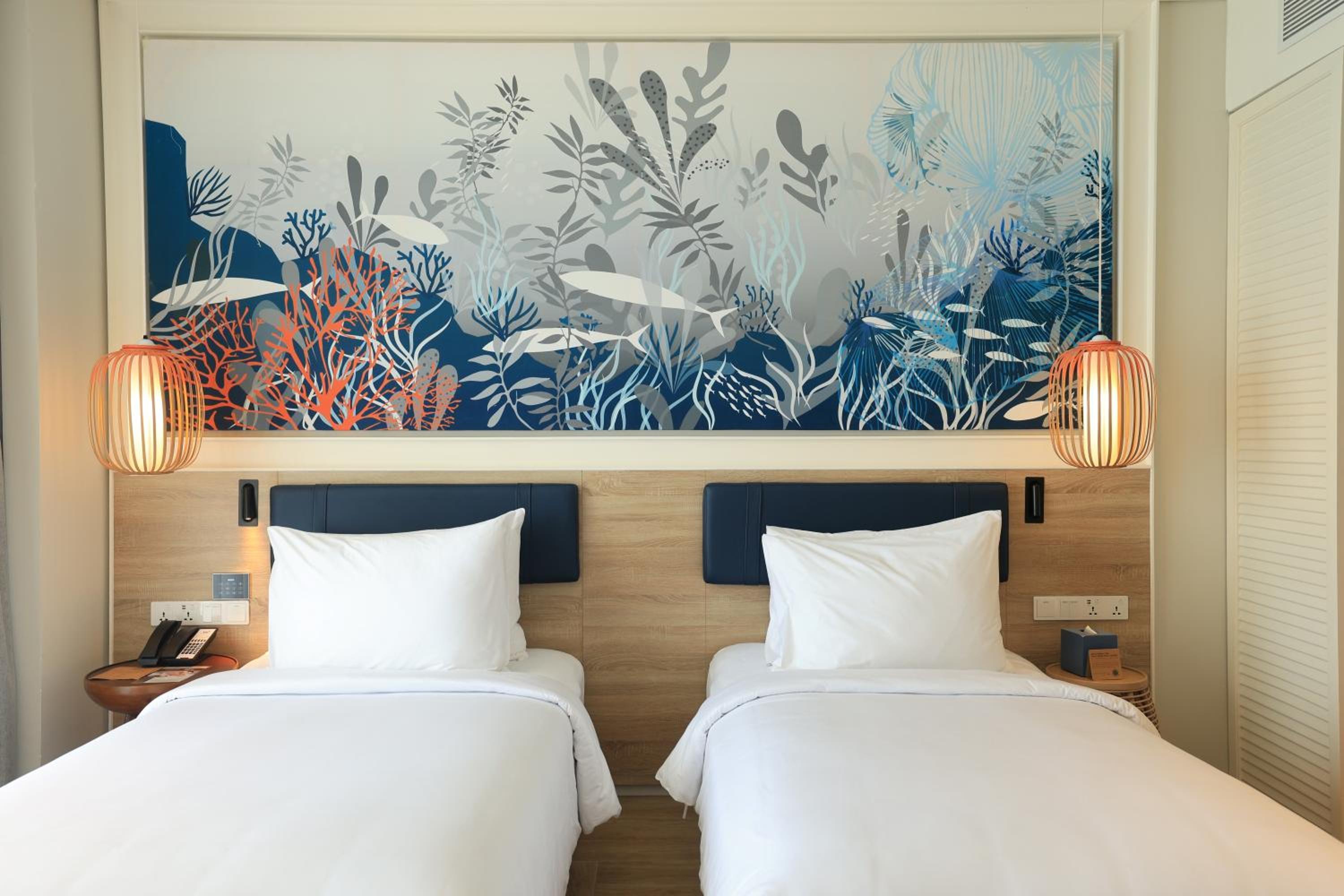 Deluxe Garden View Twin Room with Balcony