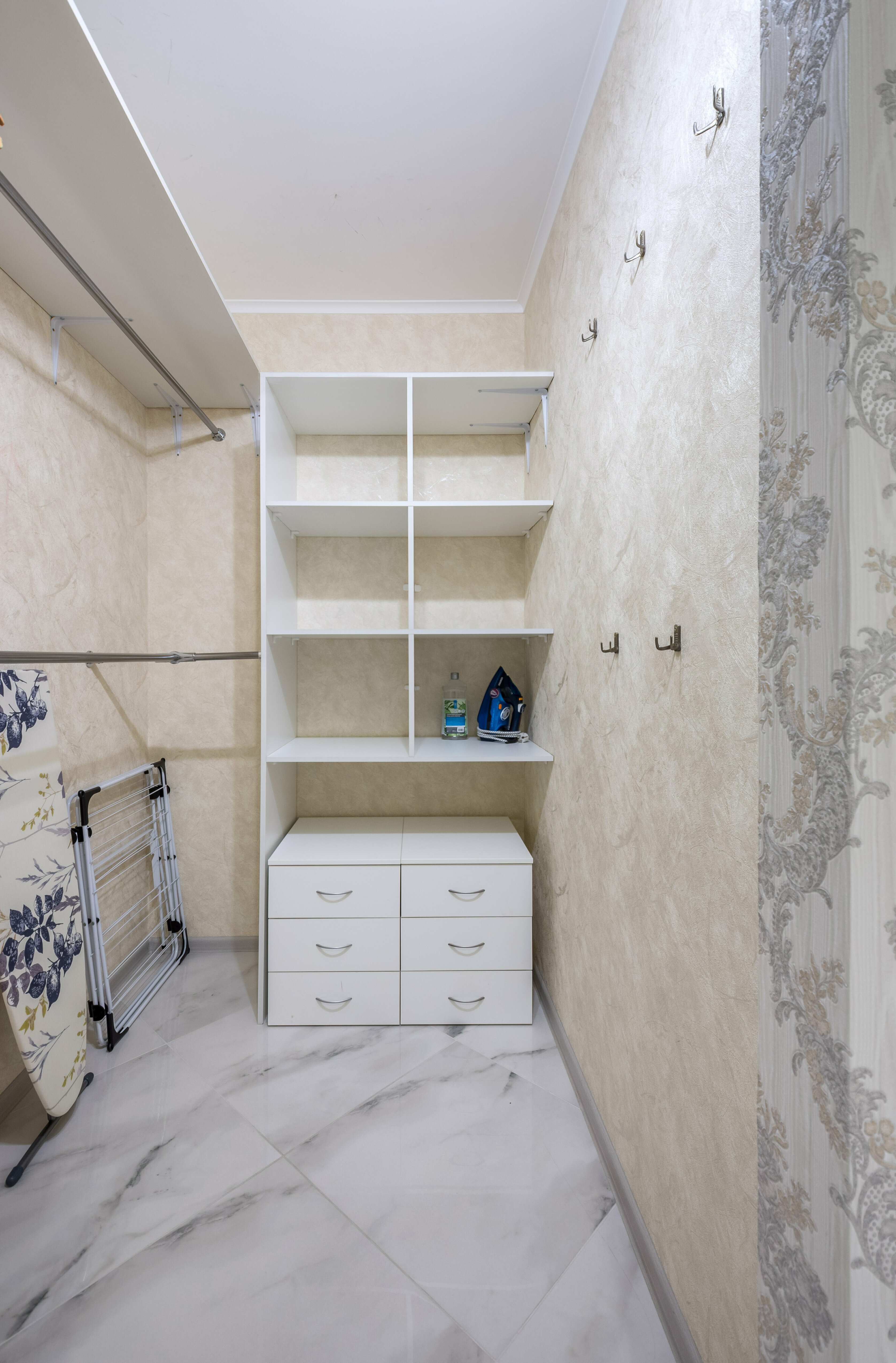 Апартаменты с большой кроватью, Smart TV и уютной кухней (вид на внутренний двор).