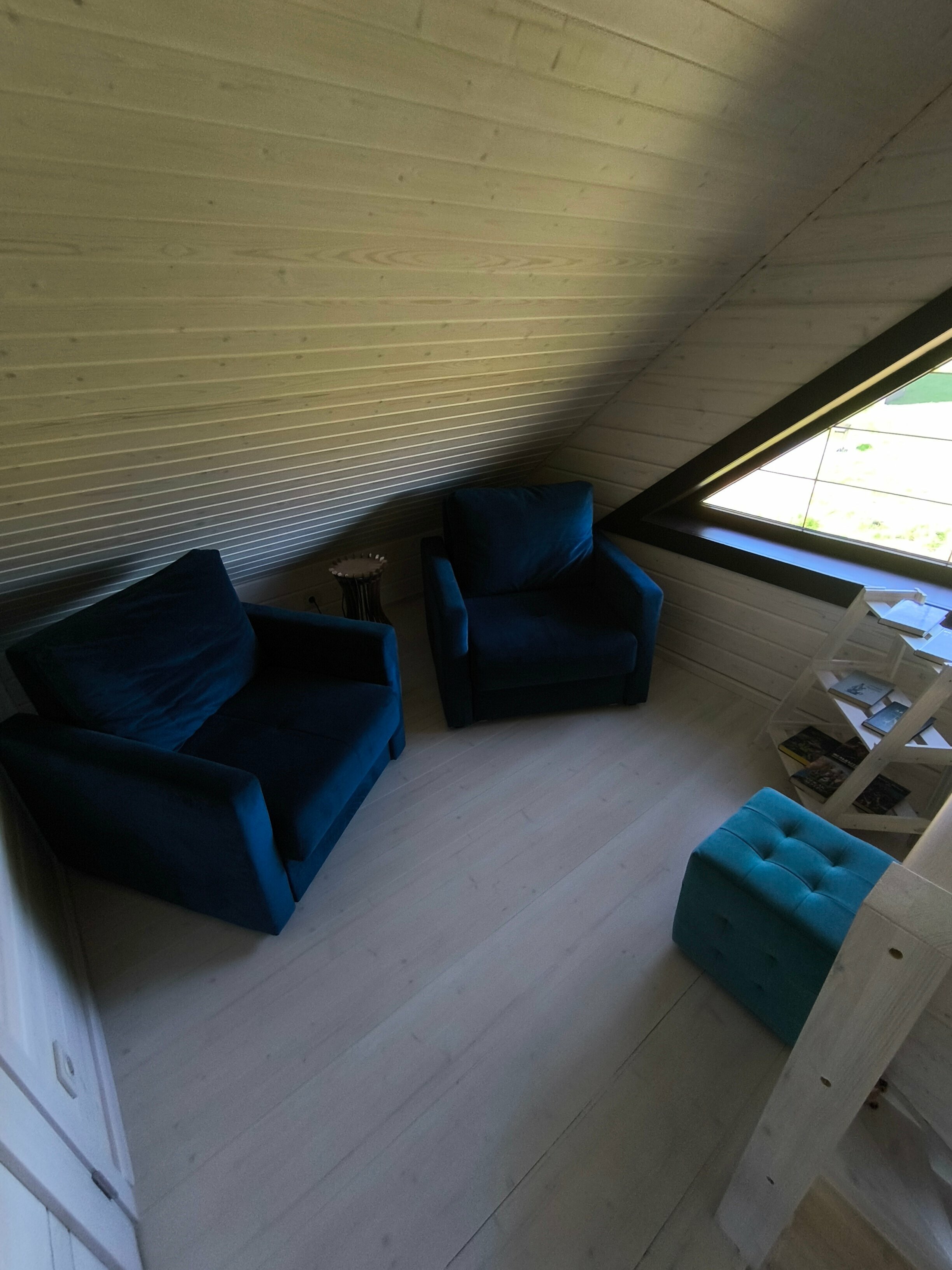 Дом с видом на озеро