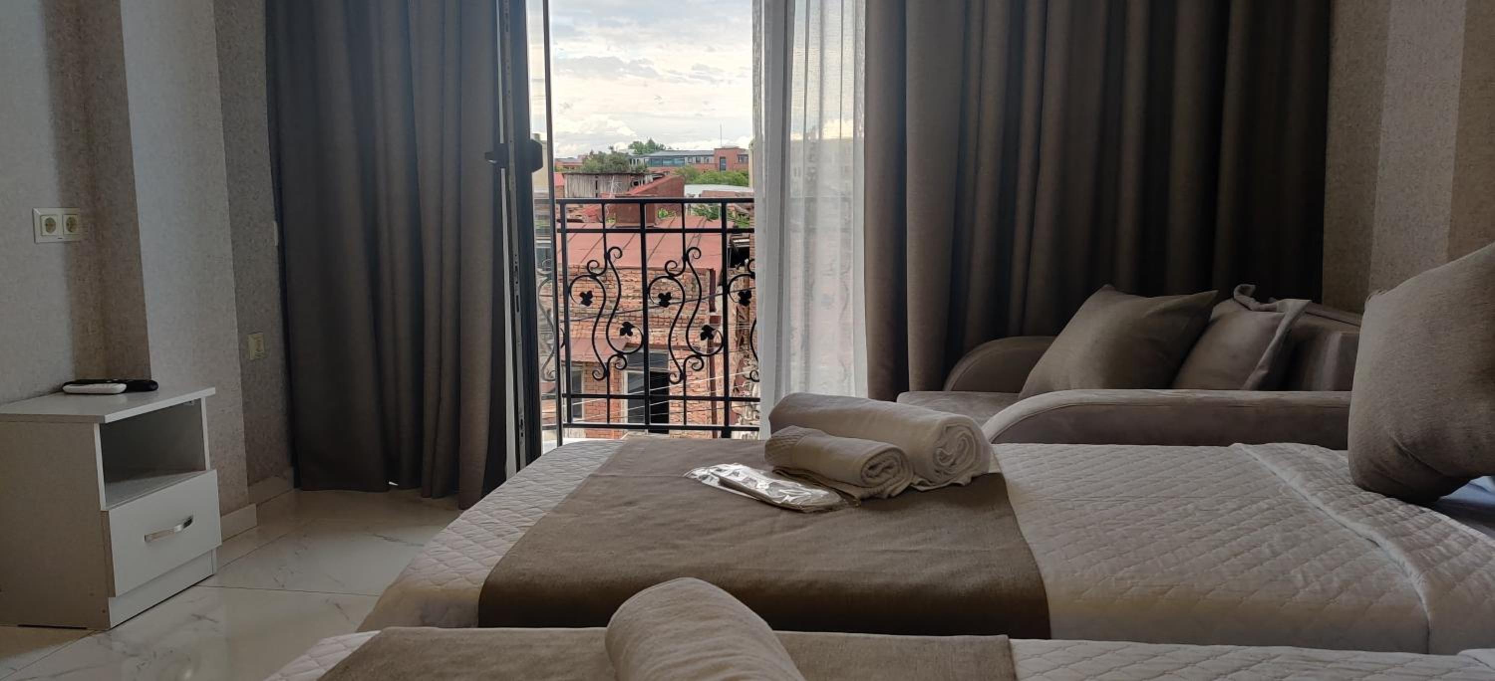 Apartment With View And Balcony