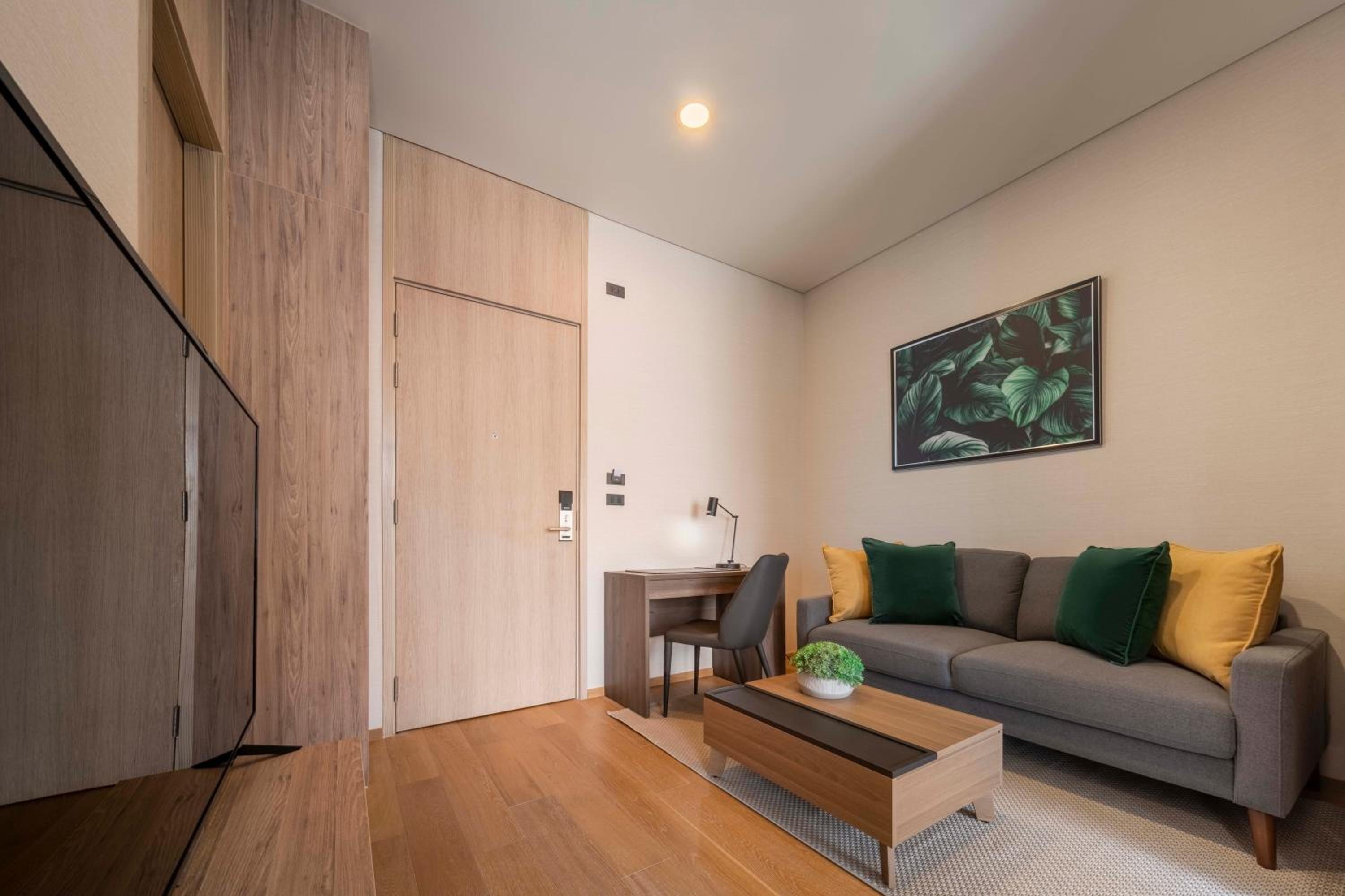 One-Bedroom Premier Suite