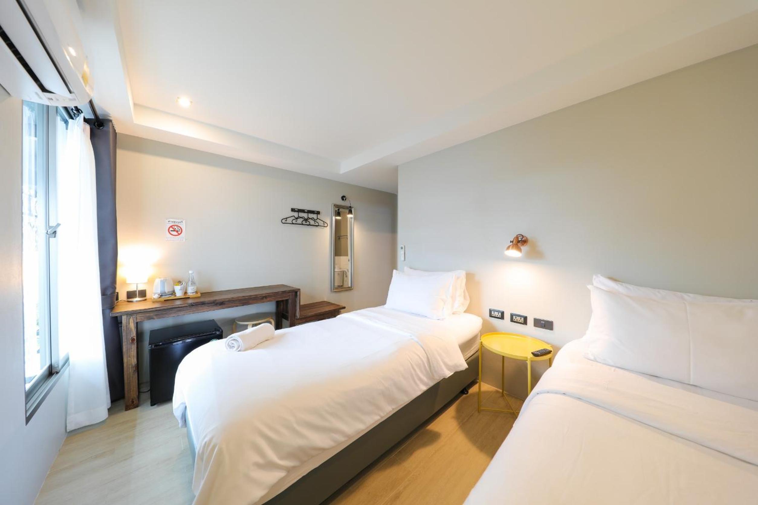 Economy Twin Room