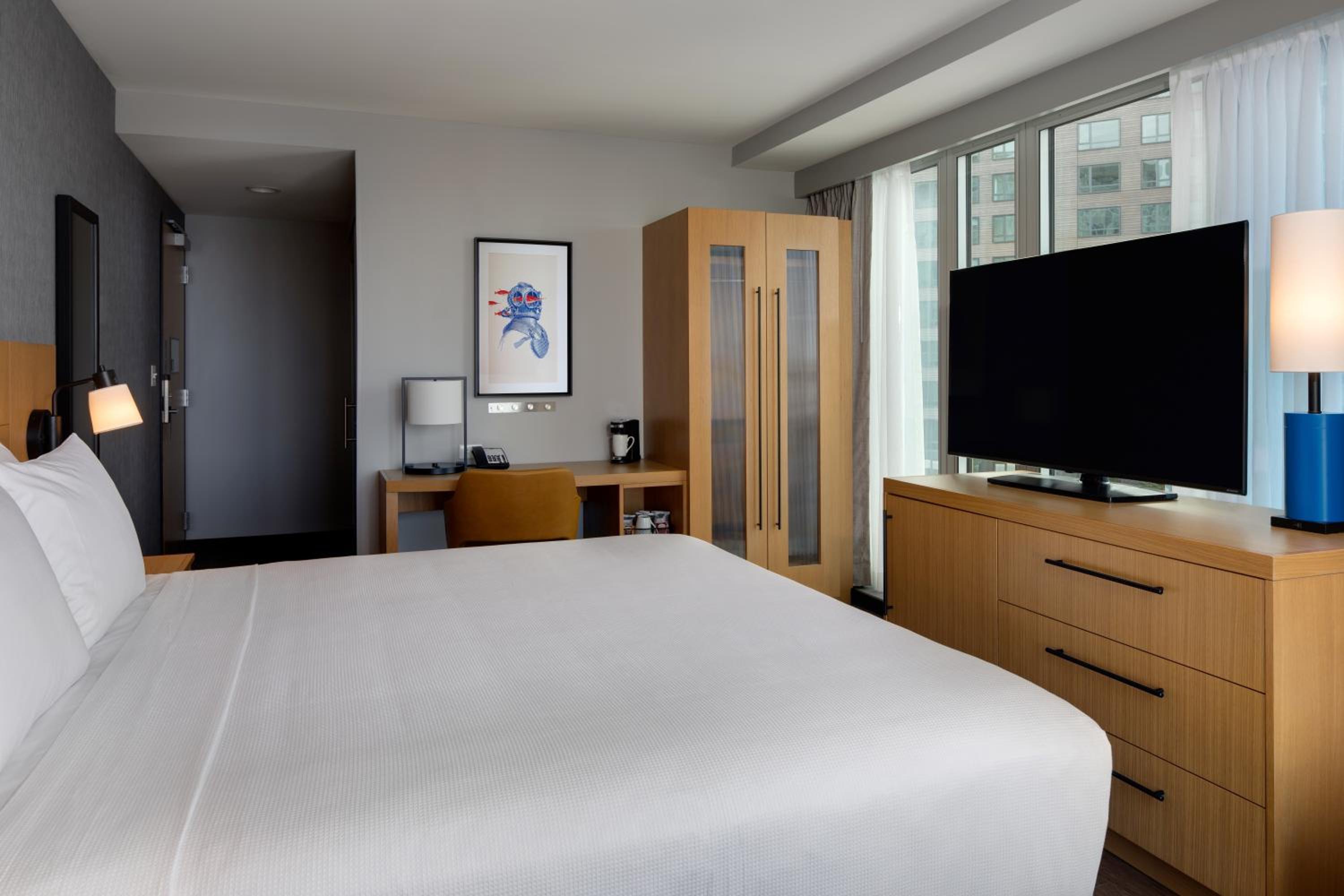 King Room with Sofa Bed and Harbor View