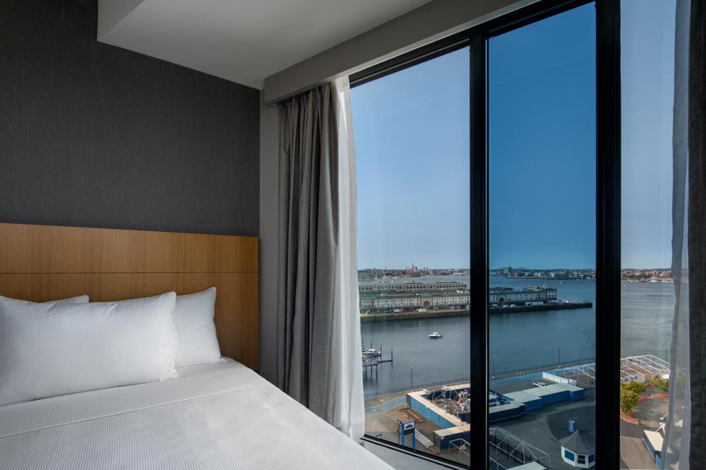 King Room with Sofa Bed and Harbor View
