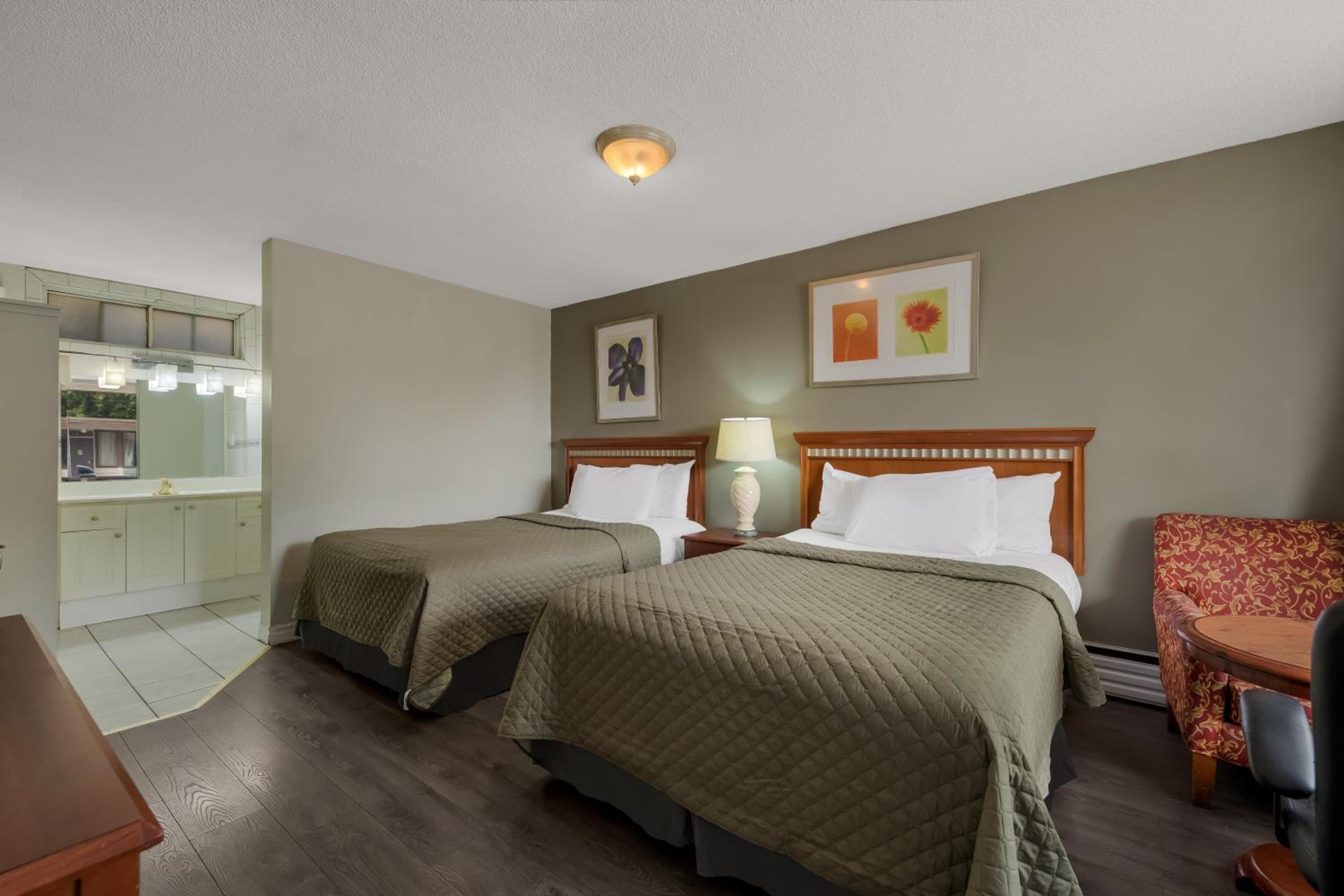 Double Room with Two Double Beds - Non-Smoking