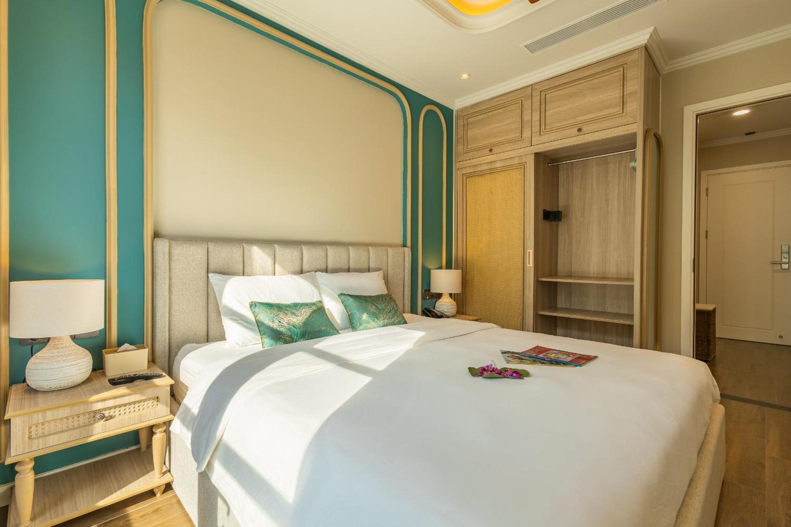 Deluxe Apartment
